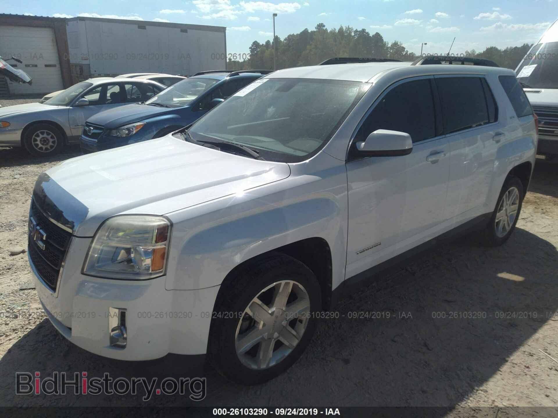 2011 GMC TERRAIN - VIN: 2CTALUEC0B6453460 - Photo 2