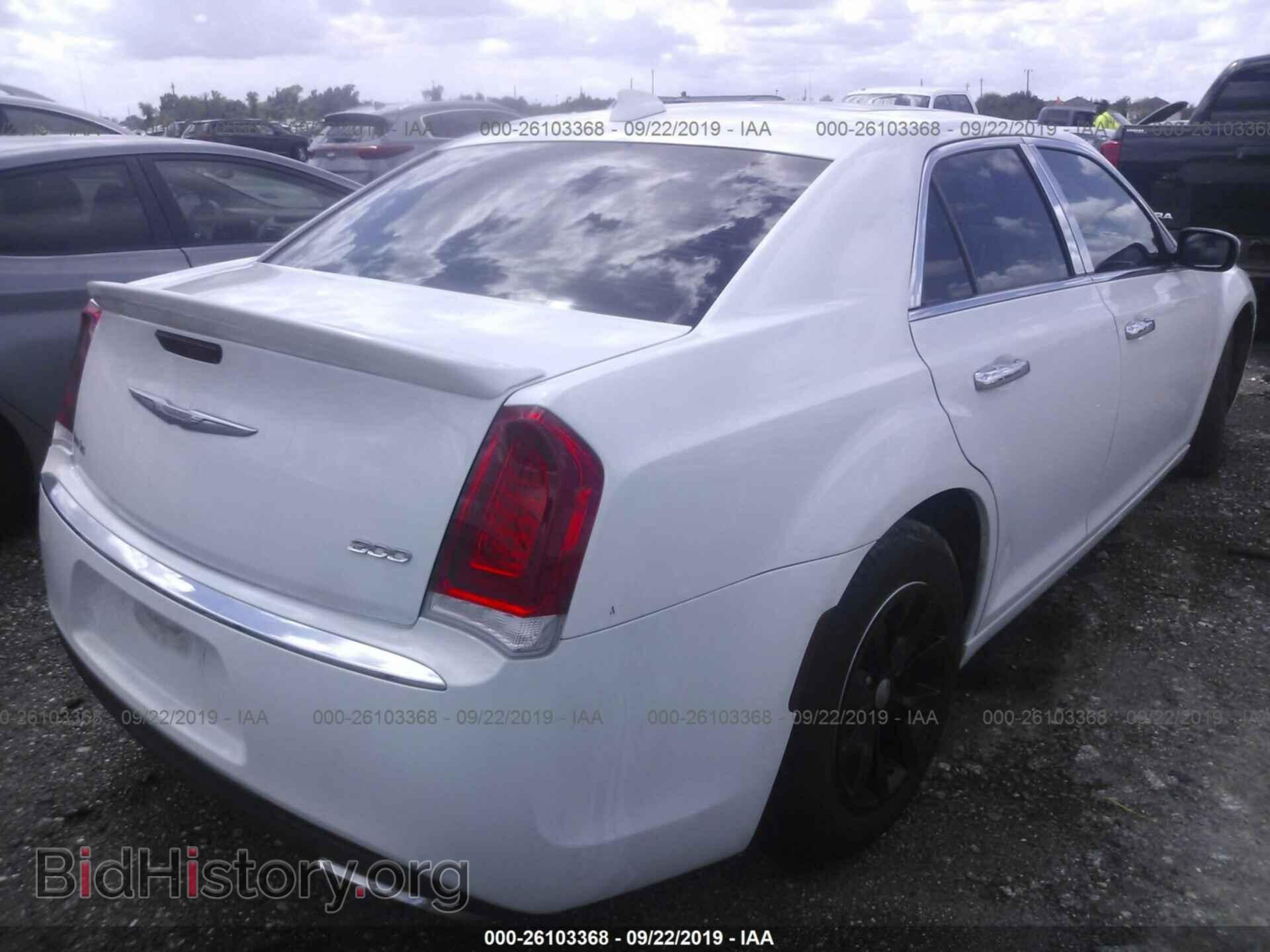2016 CHRYSLER 300 - VIN: 2C3CCAAG2GH141507 - Фото 4