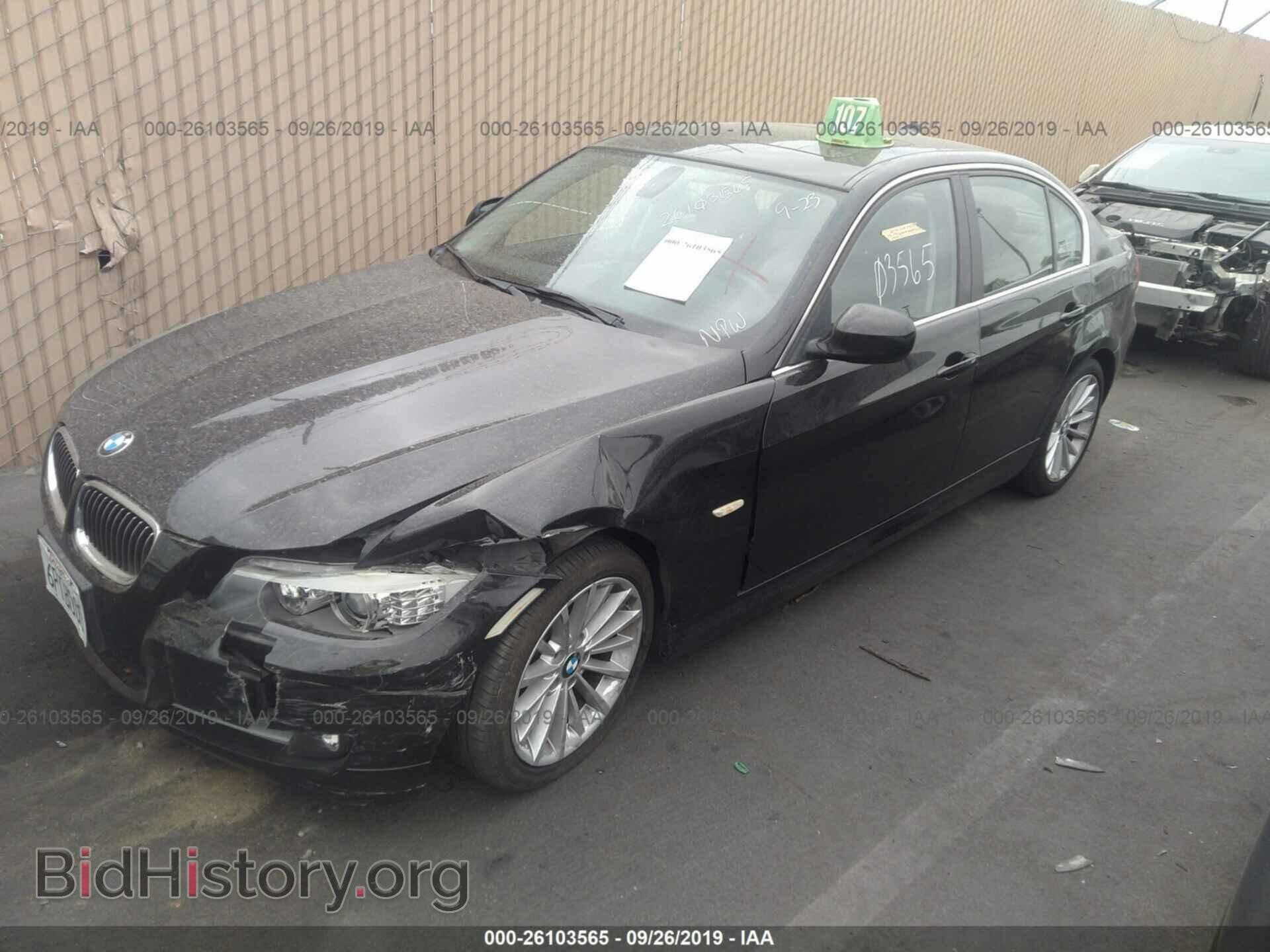 2011 BMW 335 - VIN: WBAPN7C52BA781629 - Фото 2