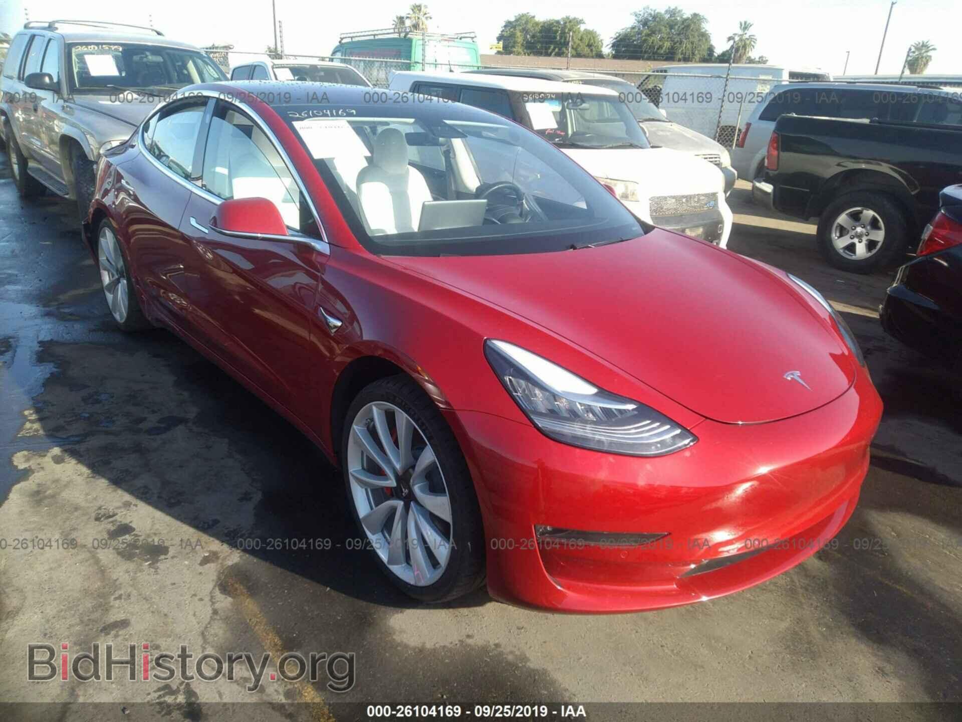 Фотография 5YJ3E1EB5JF055304 - TESLA MODEL 3 2018
