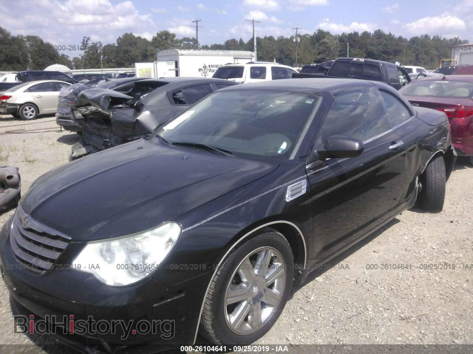 2010 CHRYSLER SEBRING - VIN: 1C3BC6EVXAN211335 - Фото 2