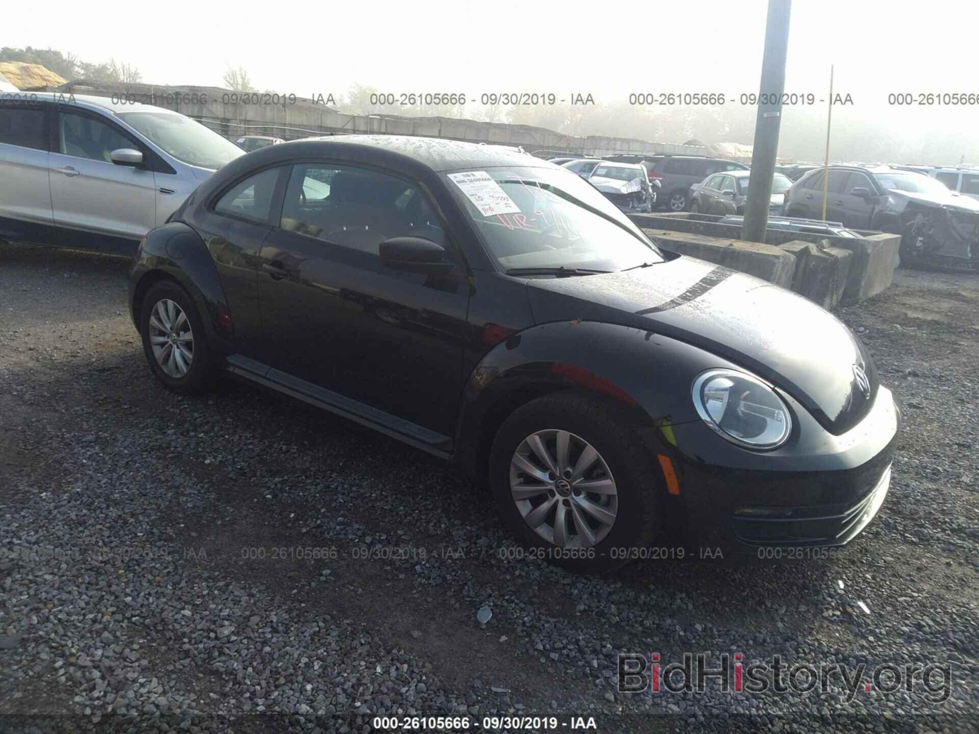 Photo 3VWFP7AT9EM626316 - VOLKSWAGEN BEETLE 2014