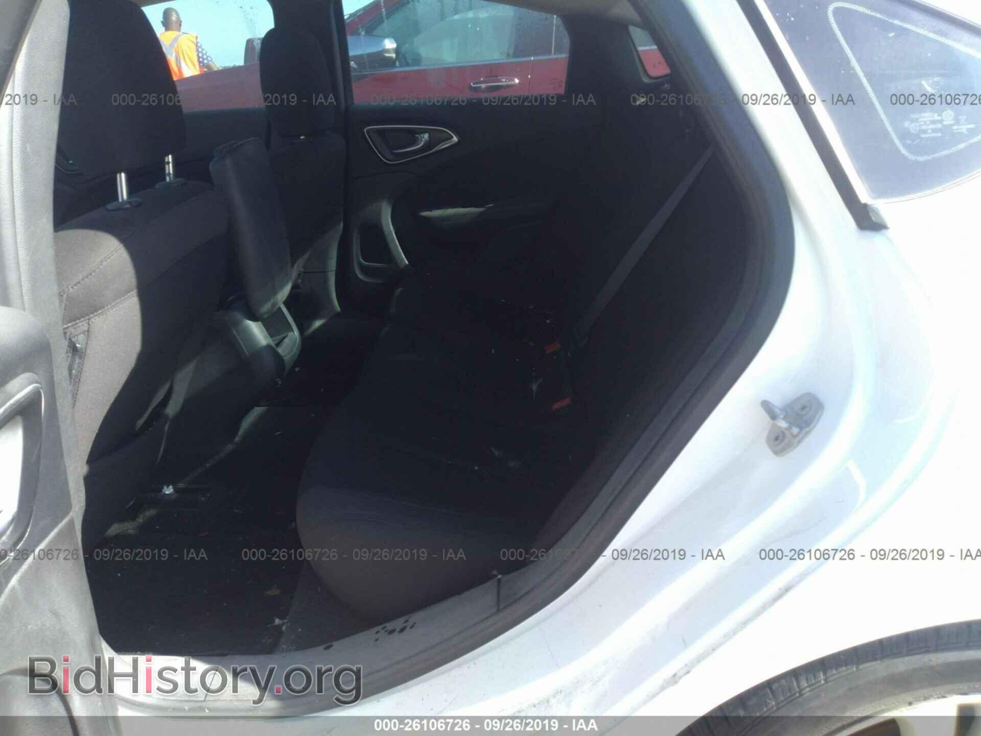 2016 CHRYSLER 200 - VIN: 1C3CCCAB6GN143705 - Photo 8