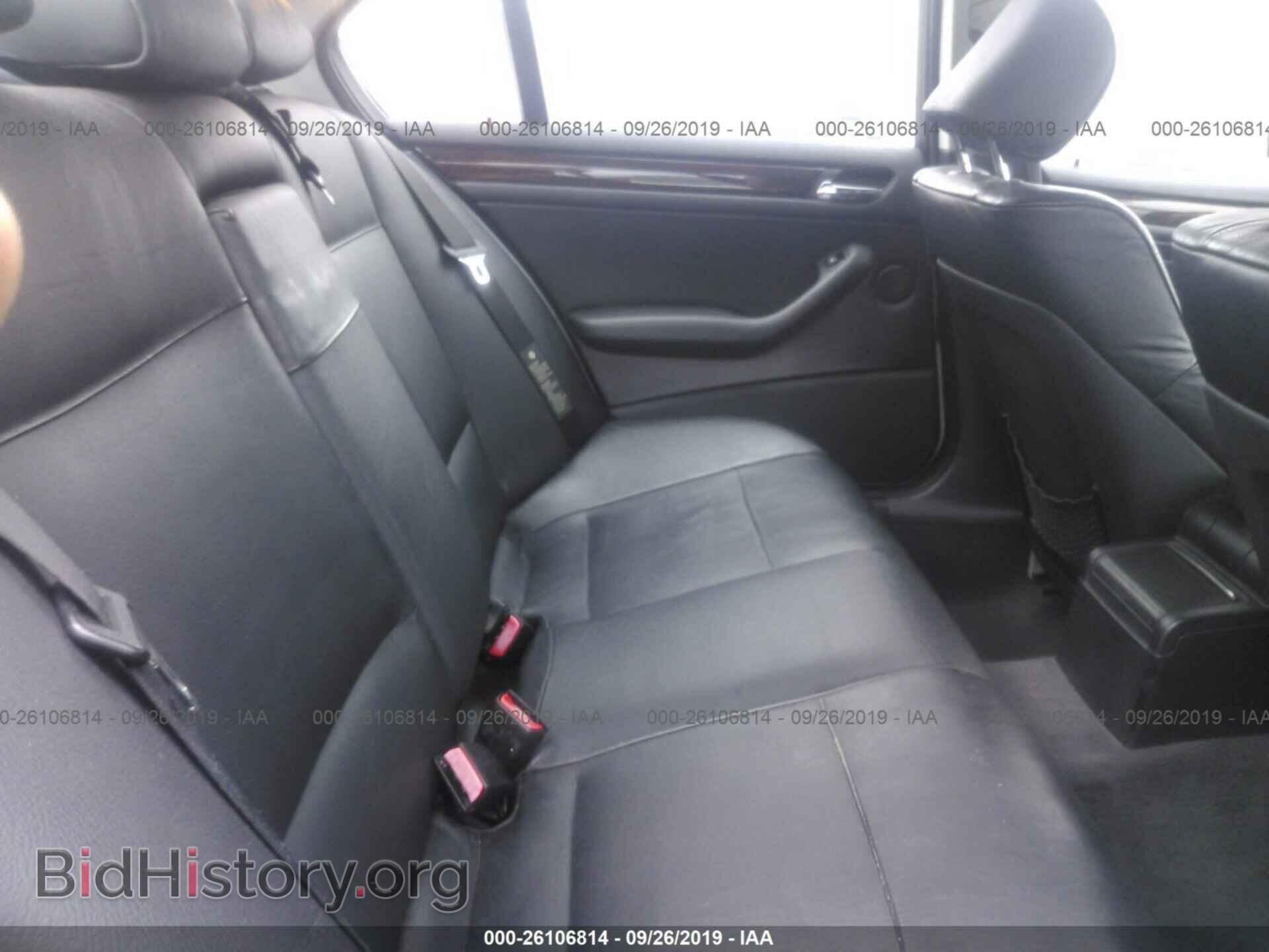 2004 BMW 330 - VIN: WBAEV53454KM35171 - Фото 8