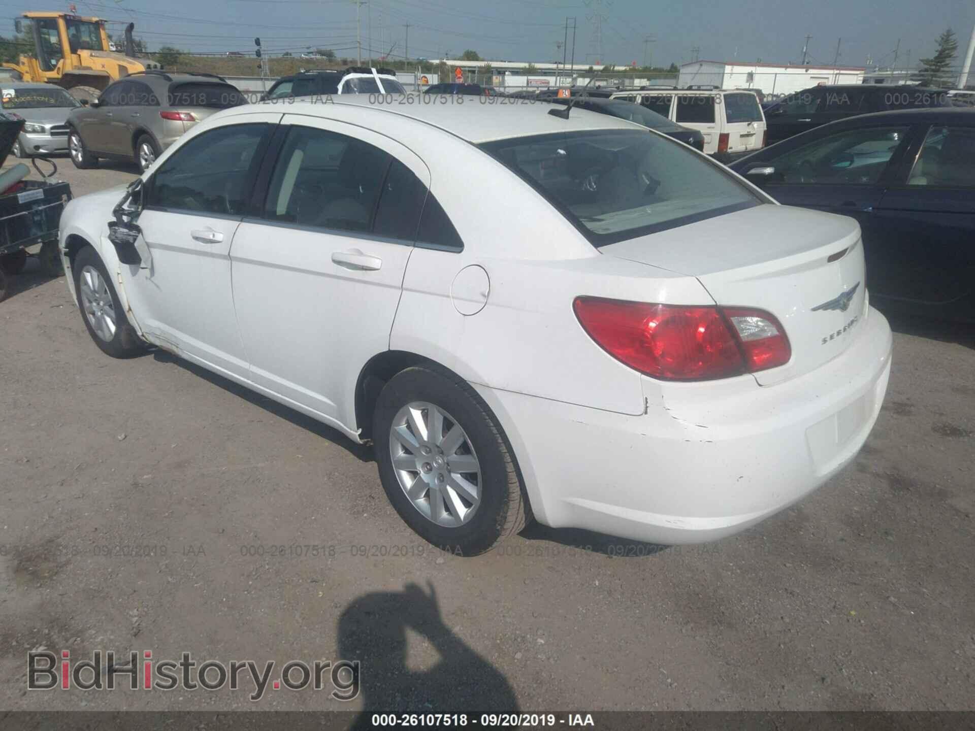 2010 CHRYSLER SEBRING - VIN: 1C3CC4FB0AN223622 - Фото 3