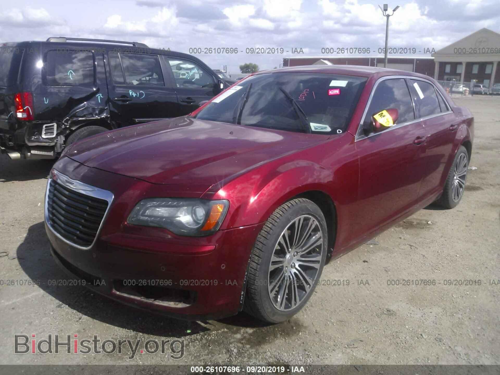 2012 CHRYSLER 300 - VIN: 2C3CCABG6CH284002 - Фото 2