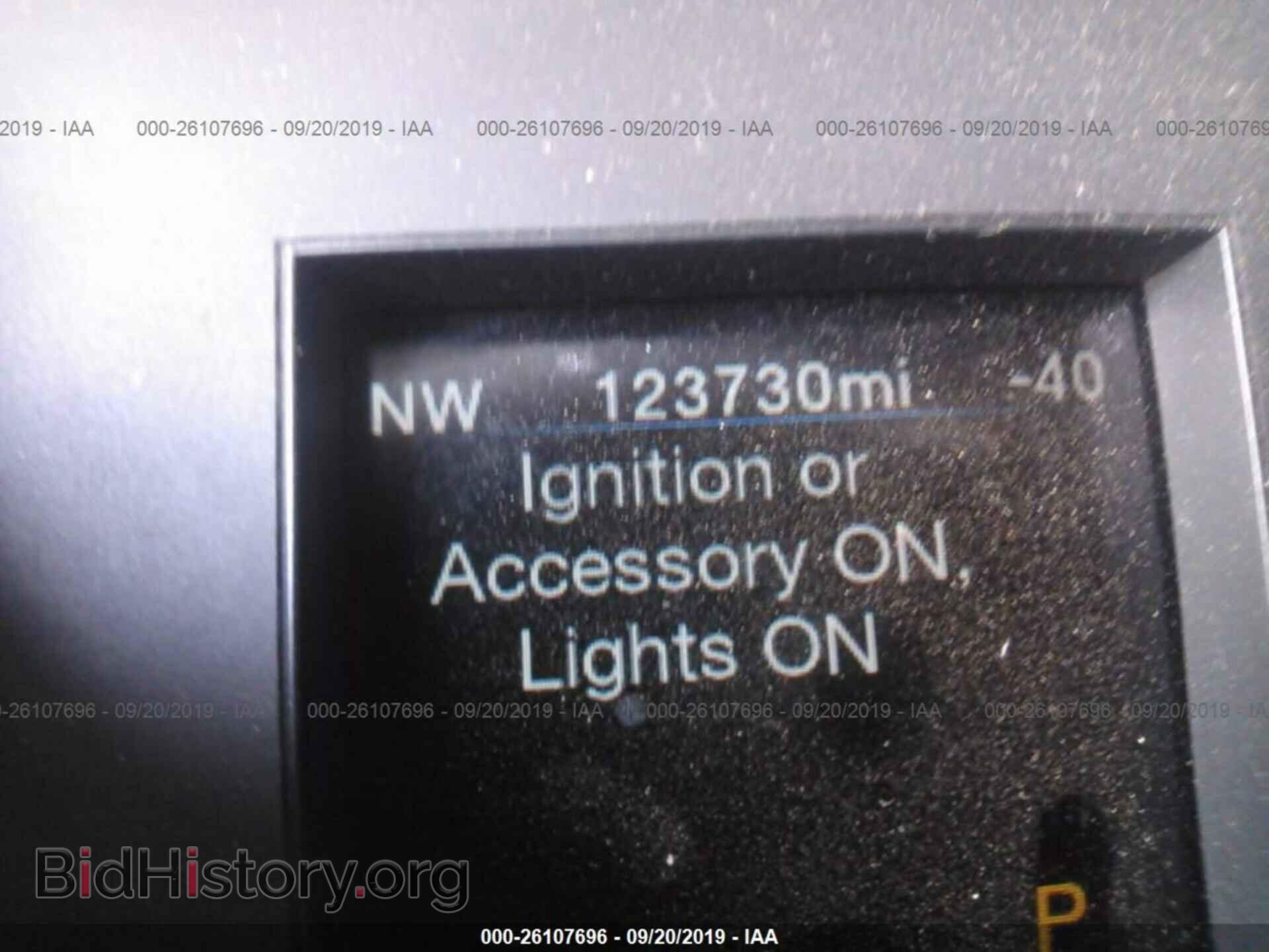 2012 CHRYSLER 300 - VIN: 2C3CCABG6CH284002 - Фото 7