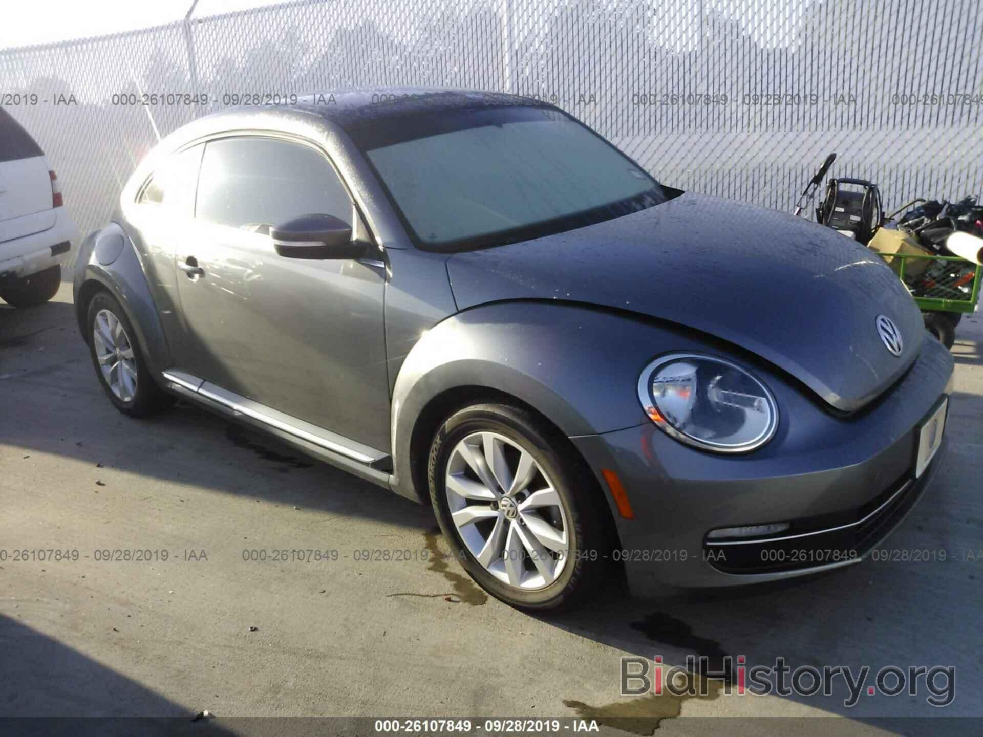 Photo 3VWJL7AT8DM689198 - VOLKSWAGEN BEETLE 2013