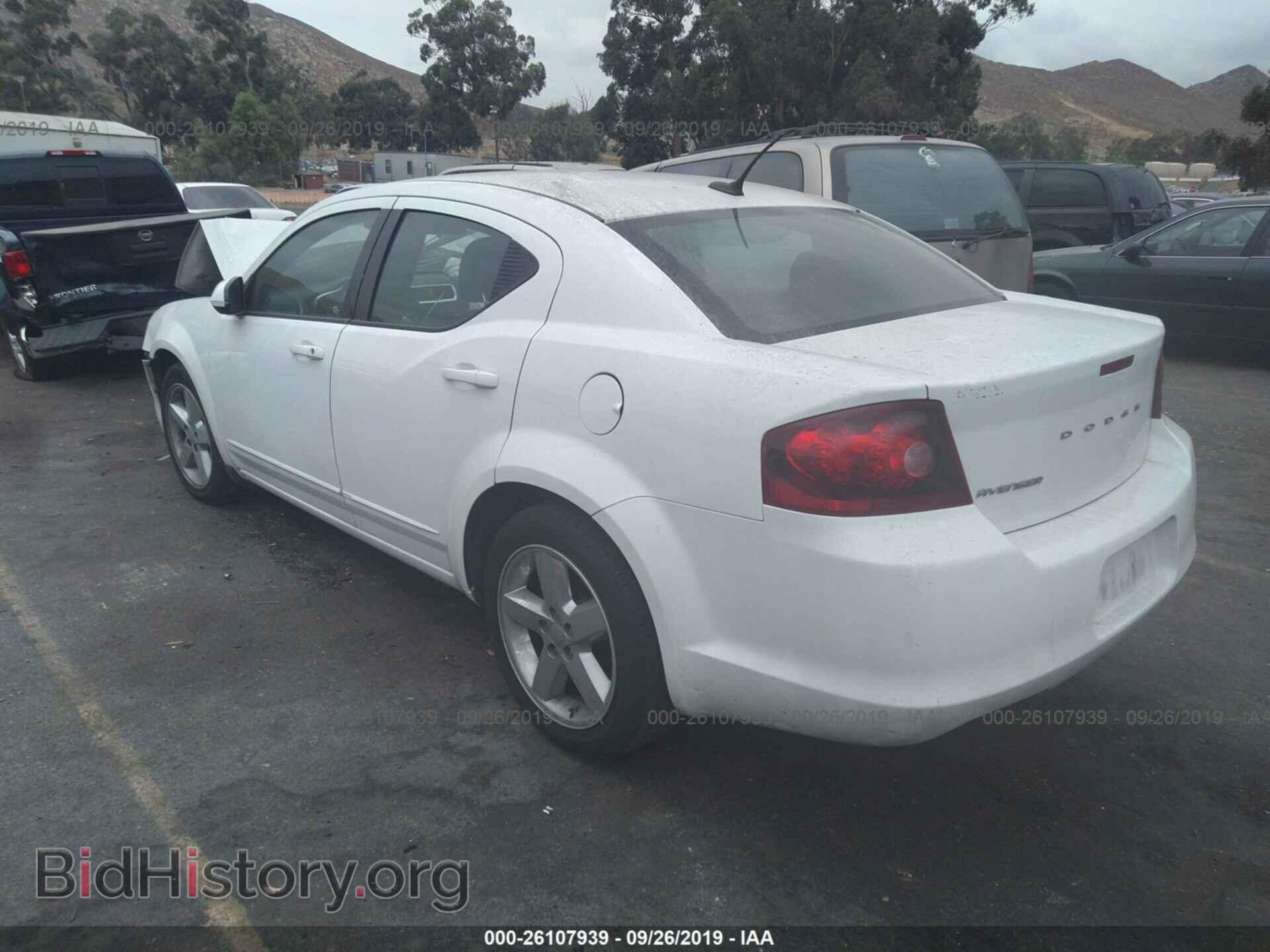 2011 DODGE AVENGER - VIN: 1B3BD1FB3BN593419 - Фото 3