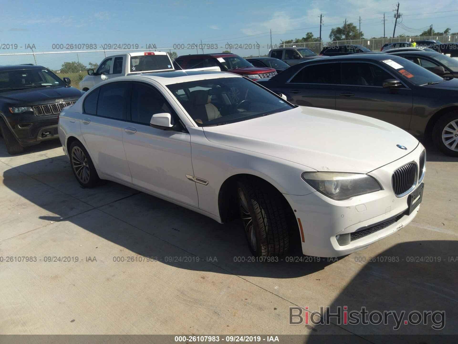 Photo WBAKA83529CY35036 - BMW 750 2009