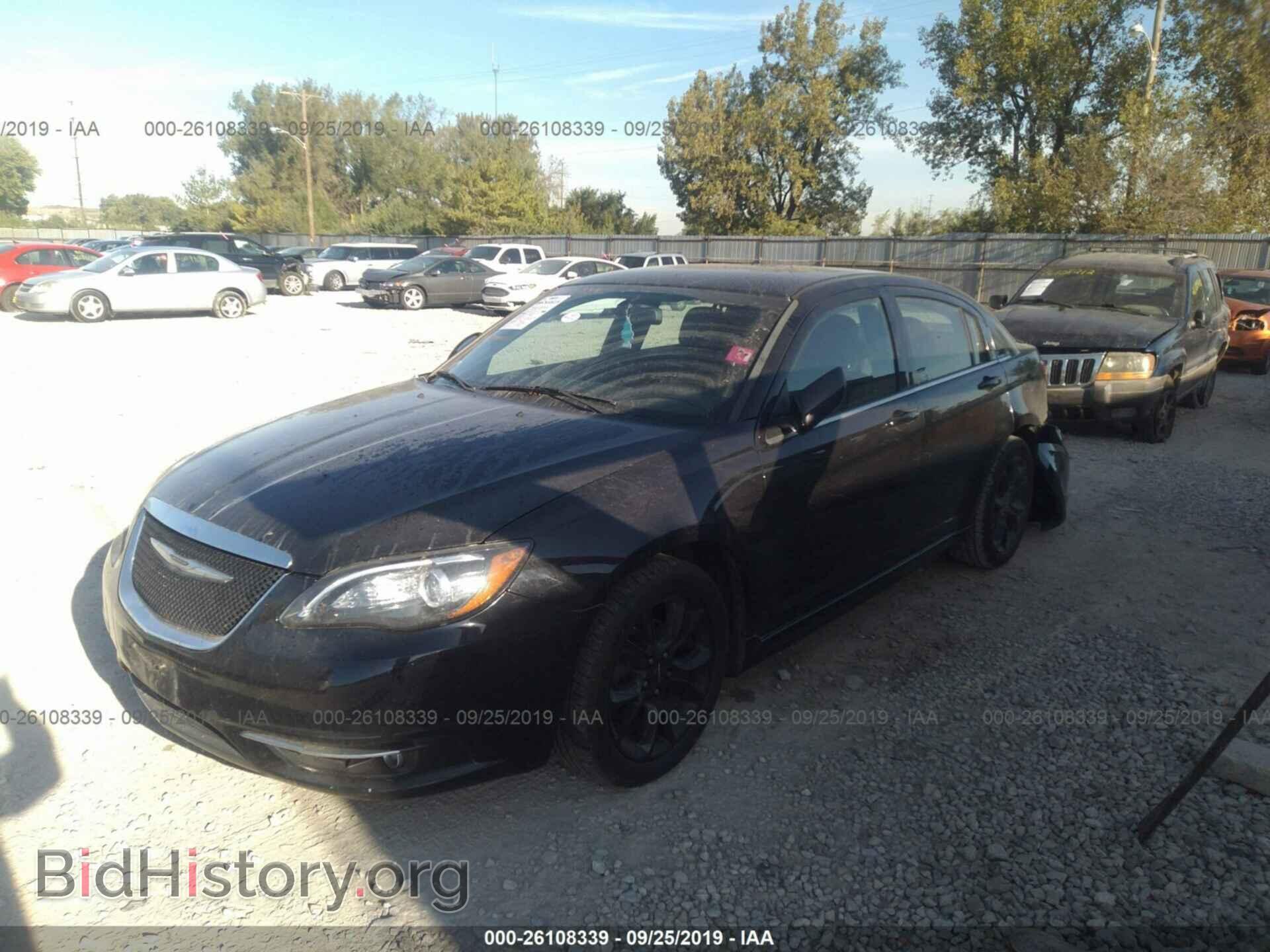 2014 CHRYSLER 200 - VIN: 1C3CCBCG3EN164365 - Фото 2