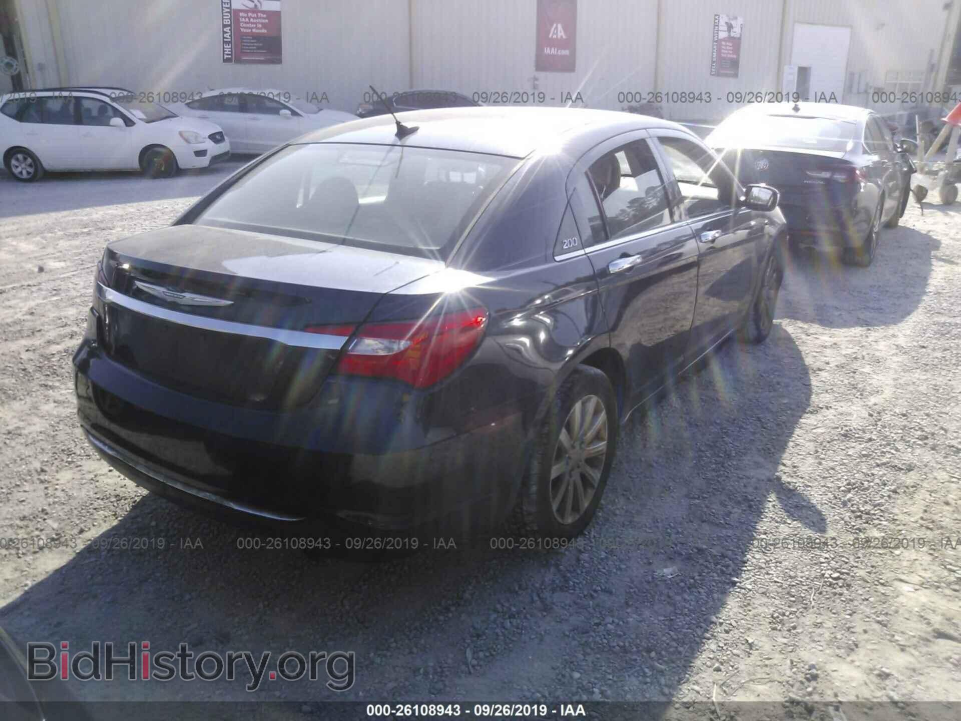 2013 CHRYSLER 200 - VIN: 1C3CCBBB7DN651850 - Фото 4