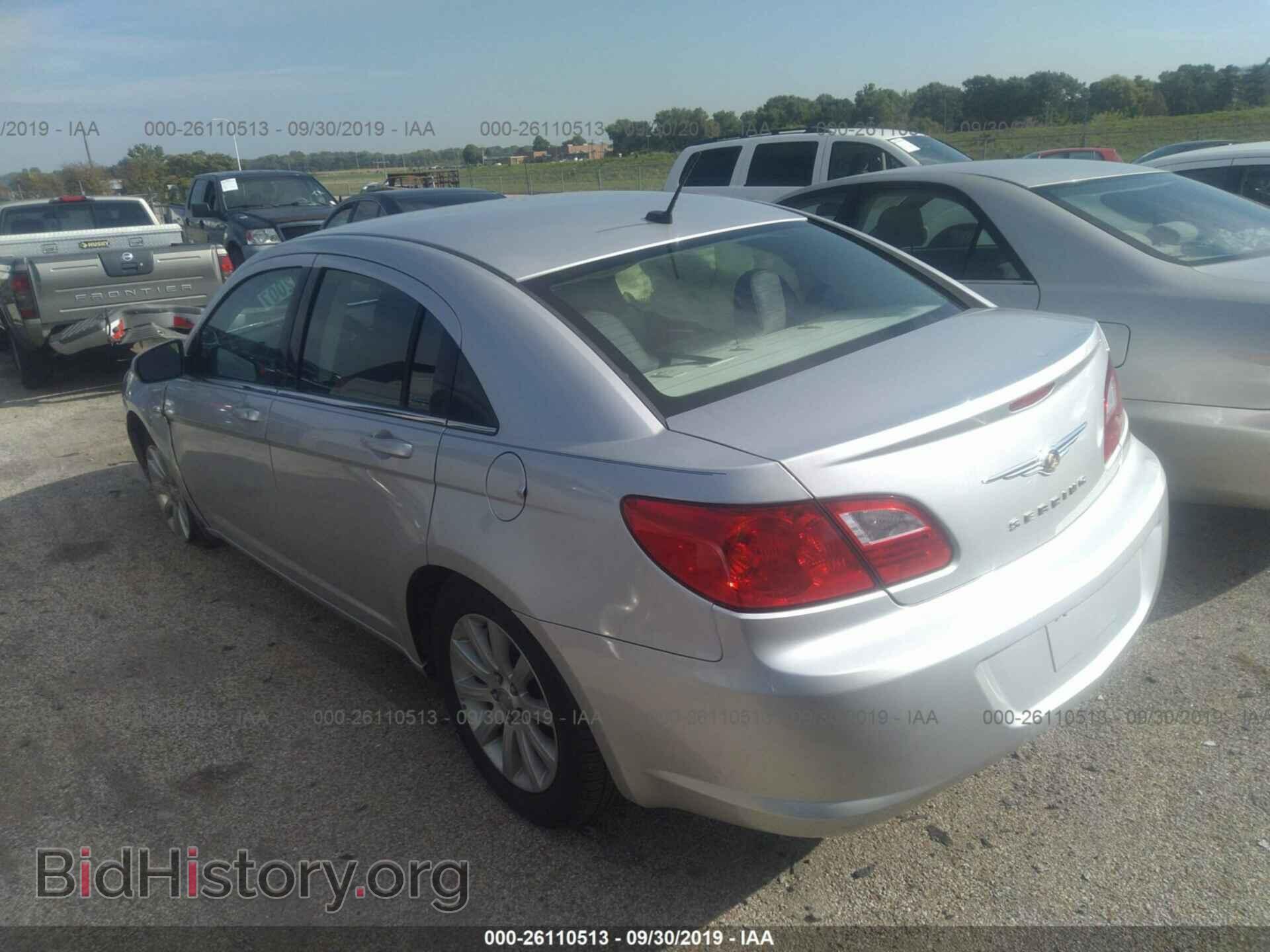 2010 CHRYSLER SEBRING - VIN: 1C3CC5FB0AN181474 - Фото 3