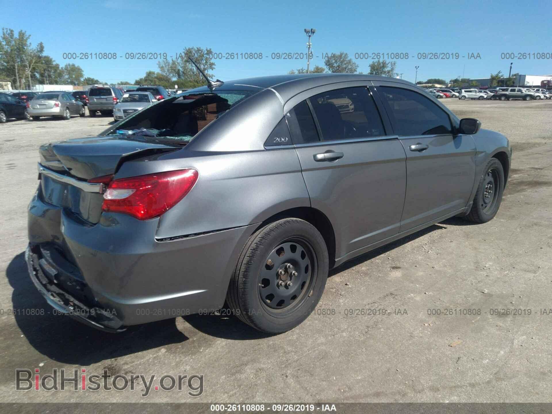 2012 CHRYSLER 200 - VIN: 1C3CCBAB2CN318942 - Photo 4