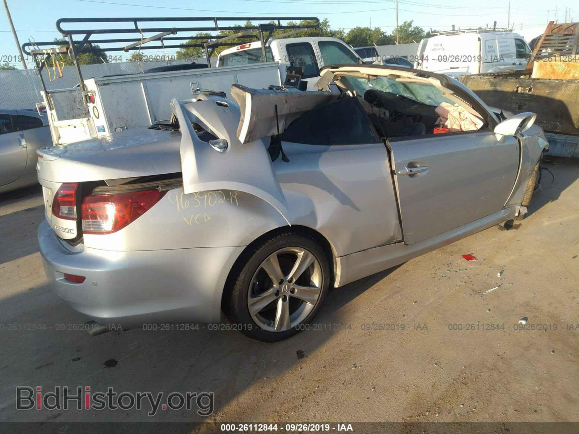 2012 LEXUS IS - VIN: JTHFF2C21C2524721 - Photo 4
