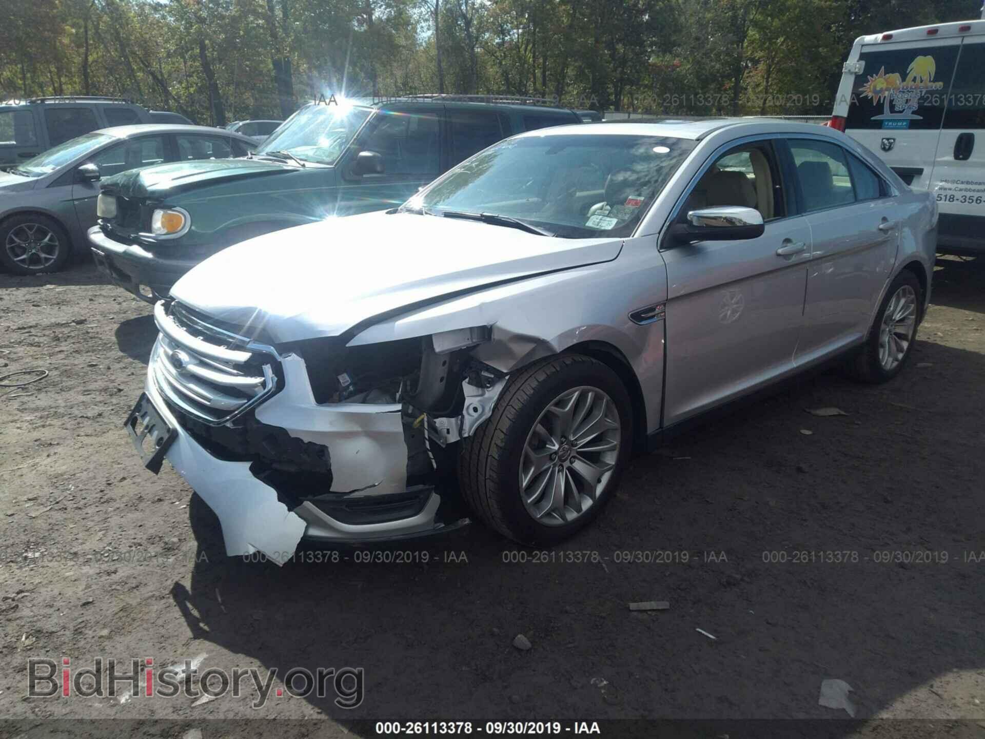 2013 FORD TAURUS - VIN: 1FAHP2F80DG208566 - Фото 2