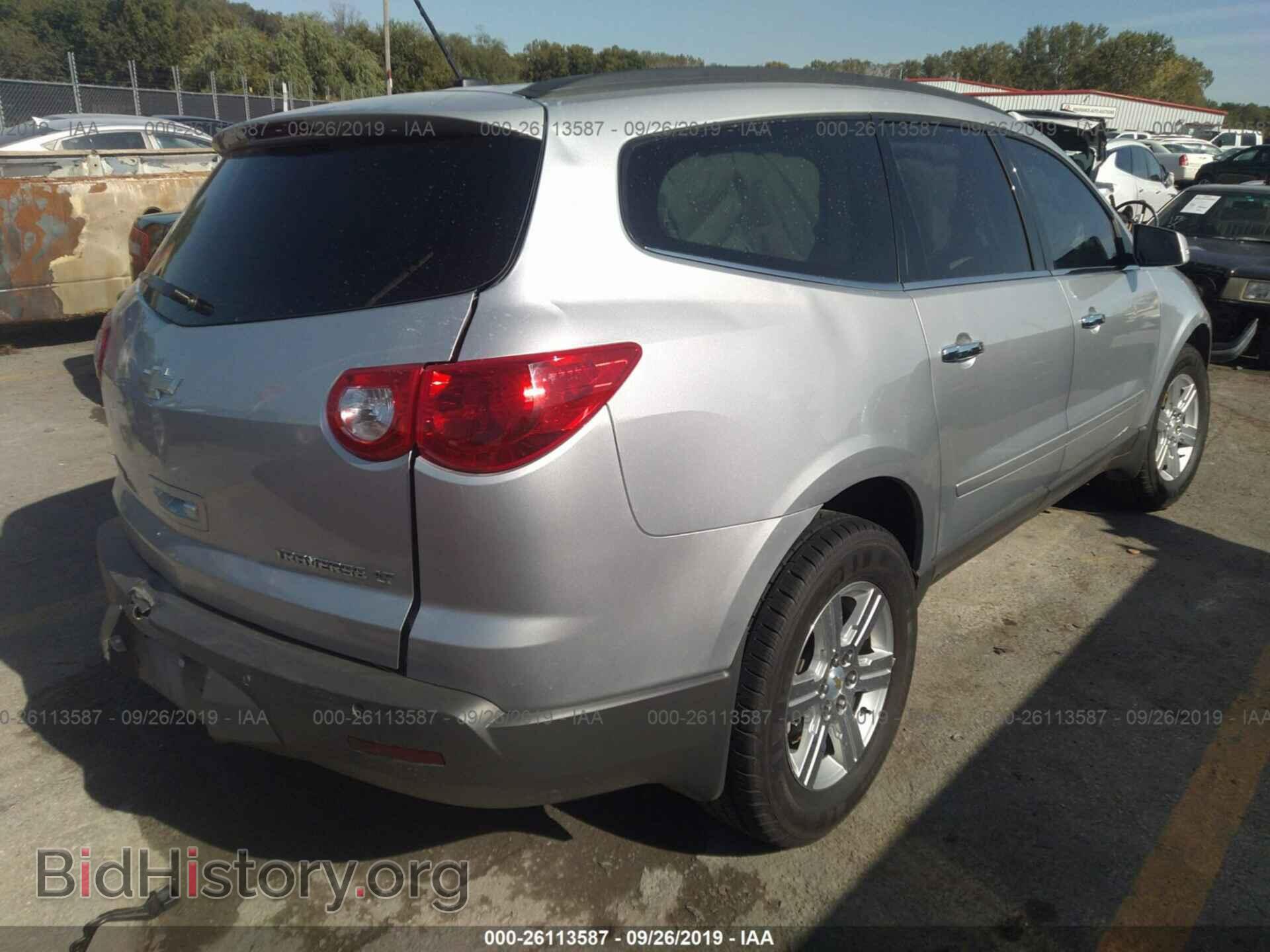2012 CHEVROLET TRAVERSE - VIN: 1GNKRJED2CJ419618 - Фото 4