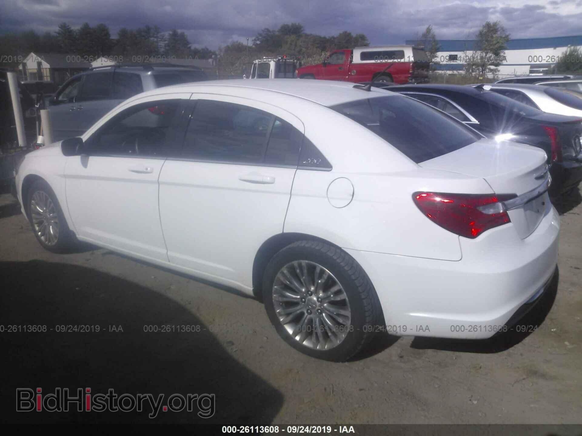 2012 CHRYSLER 200 - VIN: 1C3CCBAB4CN256802 - Photo 3