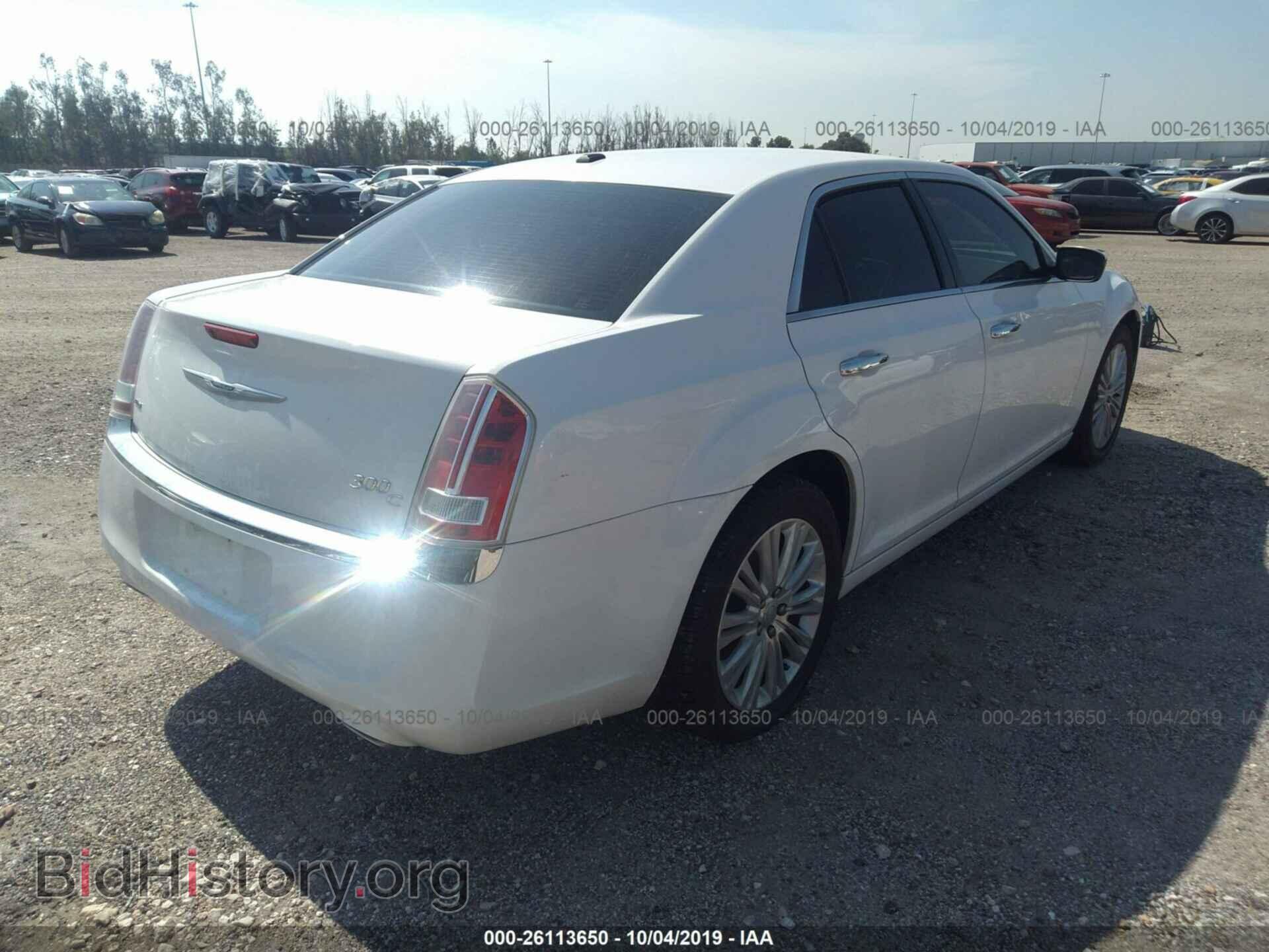 2013 CHRYSLER 300C - VIN: 2C3CCAKTXDH665561 - Фото 4