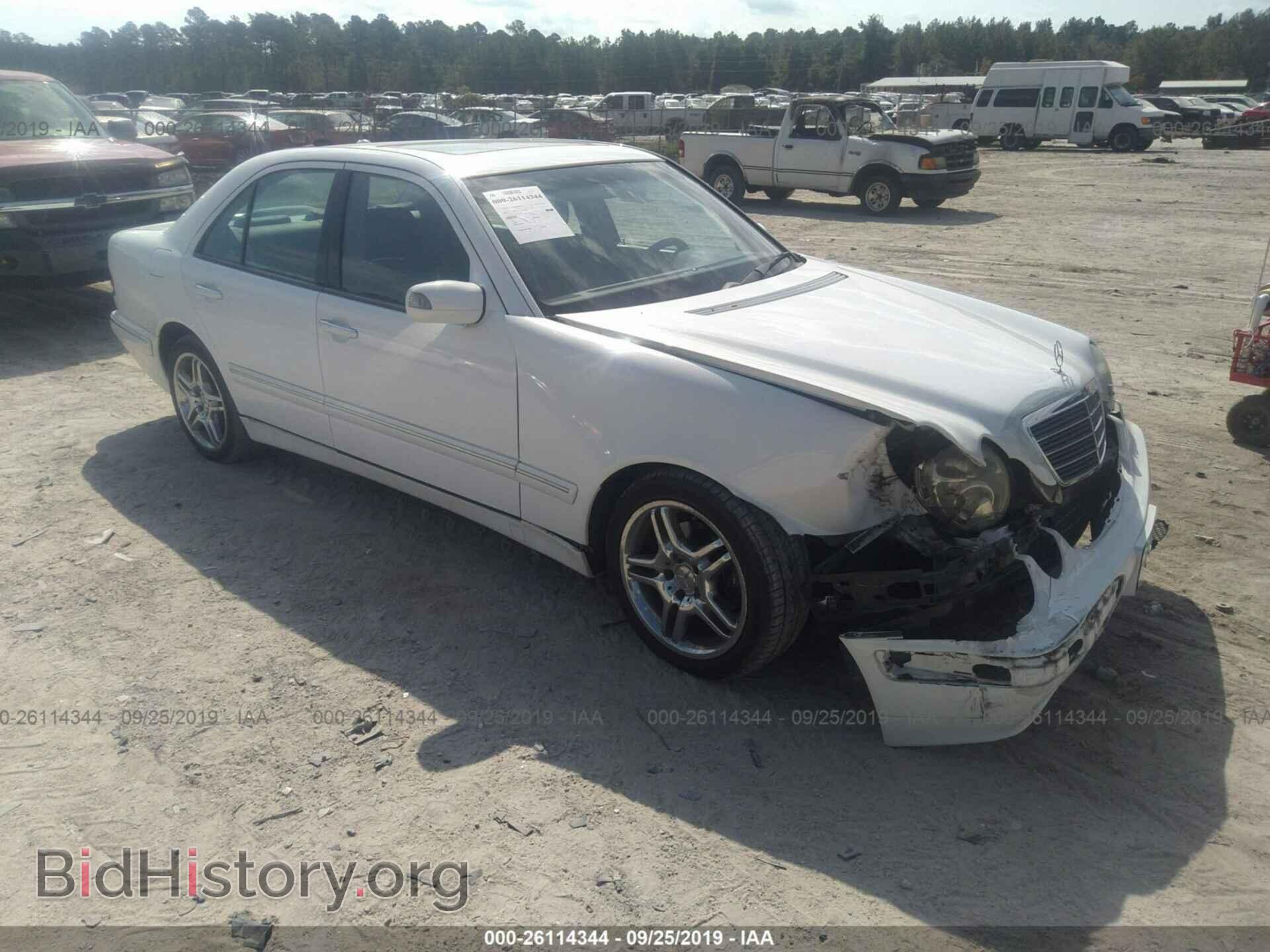 Photo WDBJF65J1YB029271 - MERCEDES-BENZ E 2000
