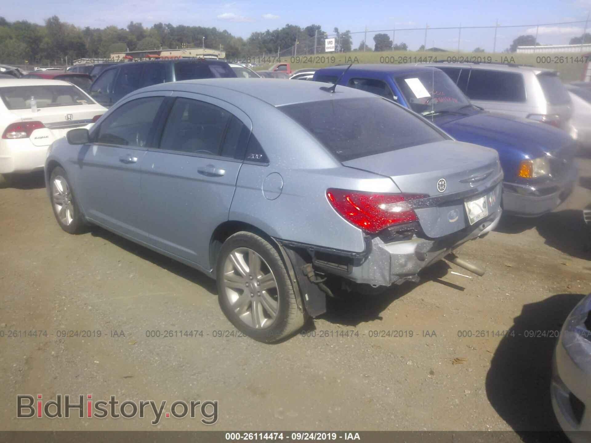 2013 CHRYSLER 200 - VIN: 1C3CCBBB9DN735961 - Фото 3