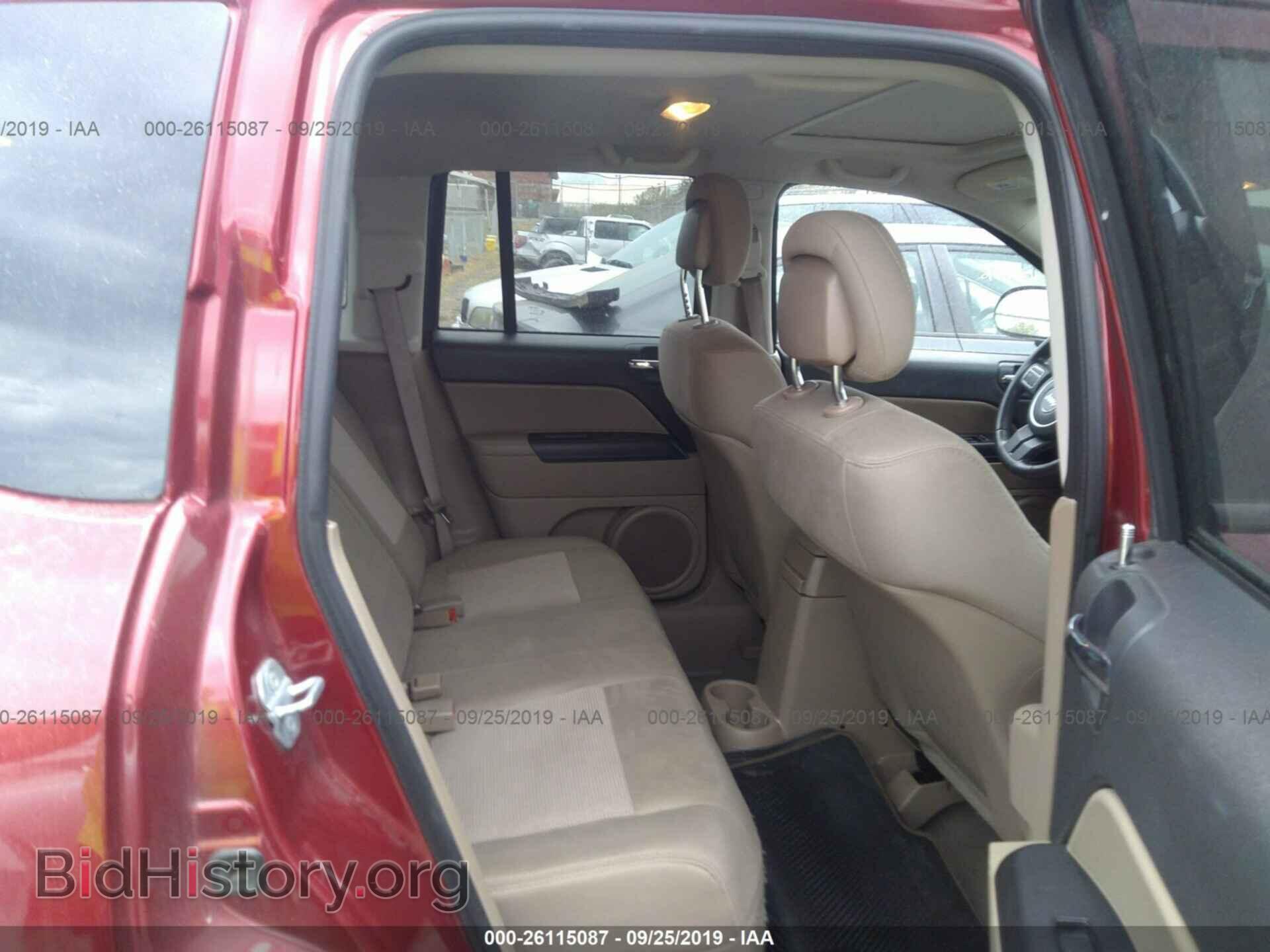 2011 JEEP COMPASS - VIN: 1J4NT1FB9BD138699 - Photo 8