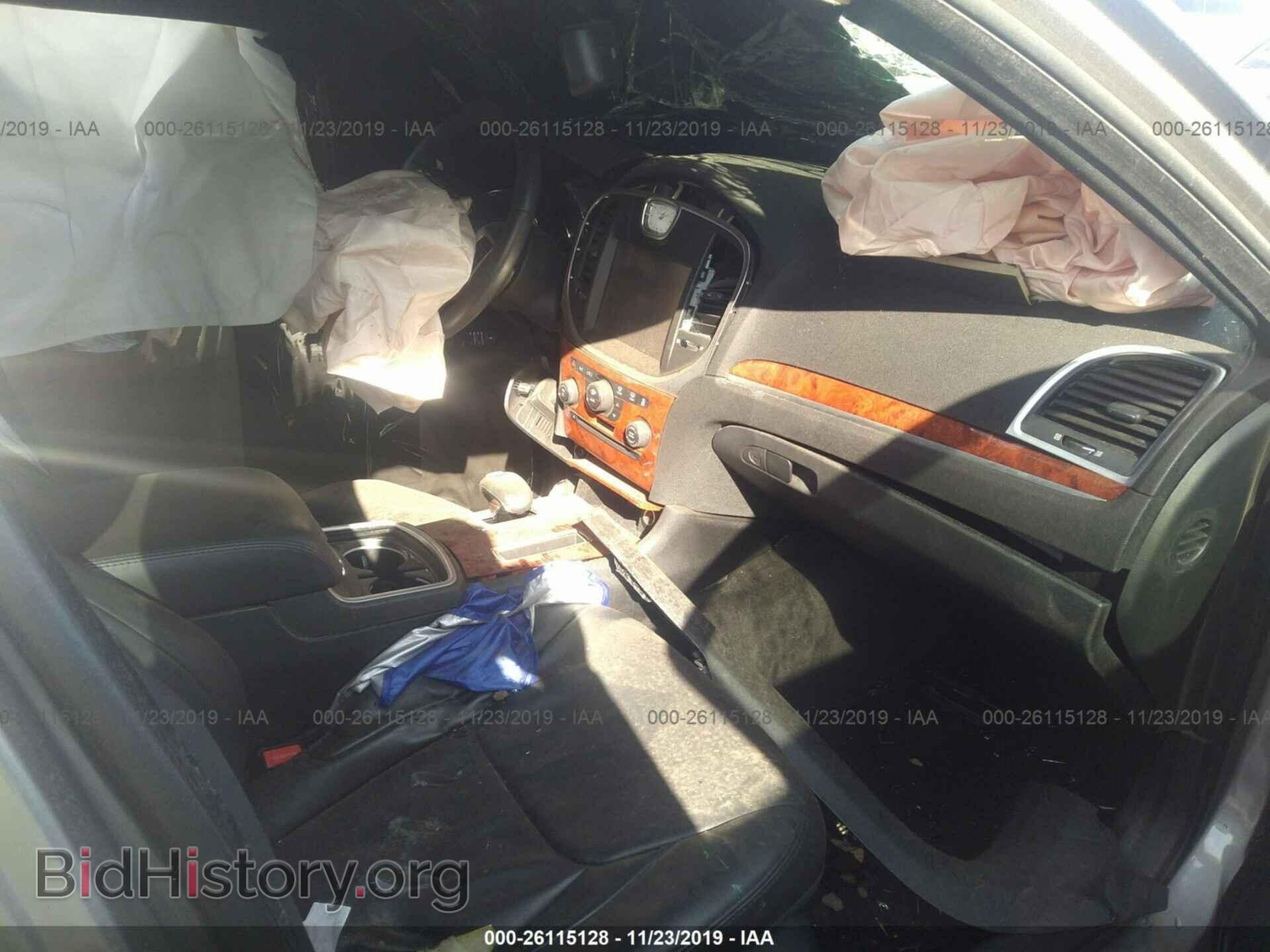 2014 CHRYSLER 300 - VIN: 2C3CCAAG6EH249013 - Фото 5