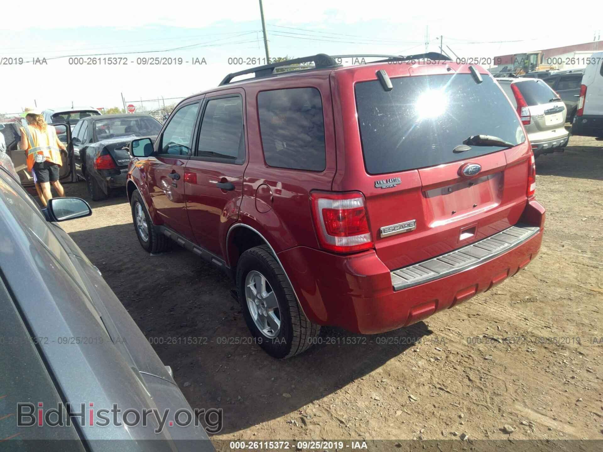 2011 FORD ESCAPE - VIN: 1FMCU0D79BKB40088 - Фото 3