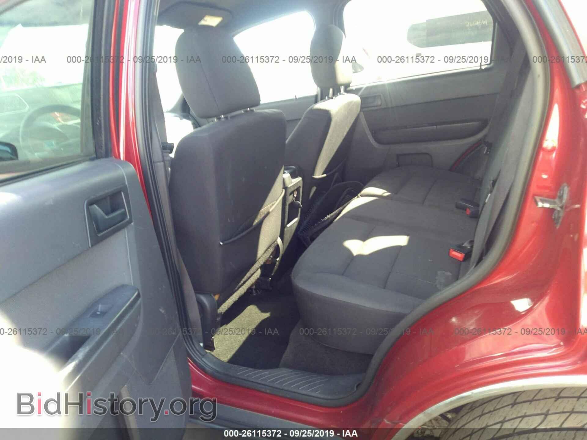2011 FORD ESCAPE - VIN: 1FMCU0D79BKB40088 - Фото 8