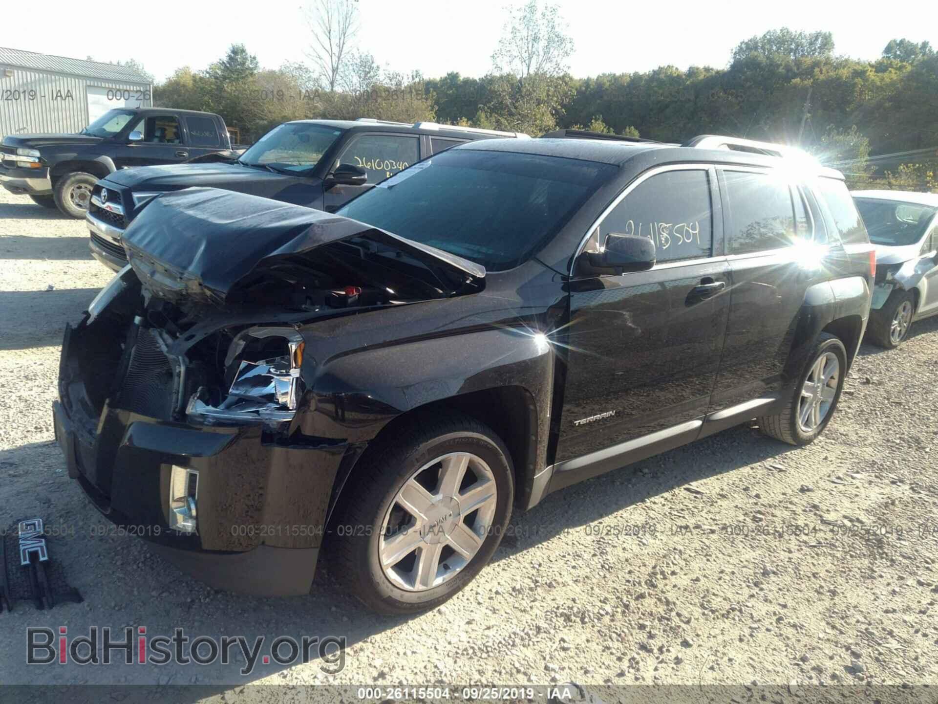 2010 GMC TERRAIN - VIN: 2CTFLEEY0A6279184 - Photo 2