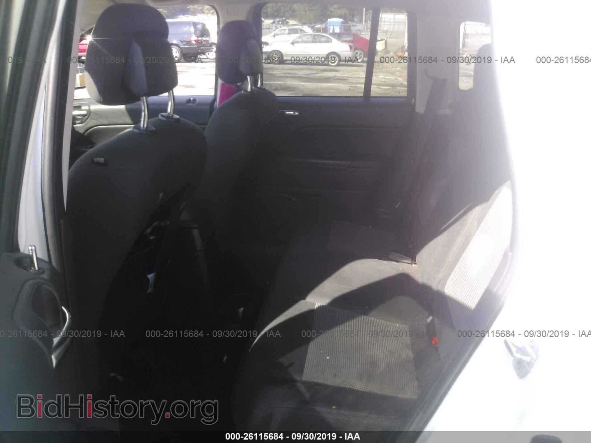 2011 JEEP COMPASS - VIN: 1J4NT1FA5BD239522 - Photo 8