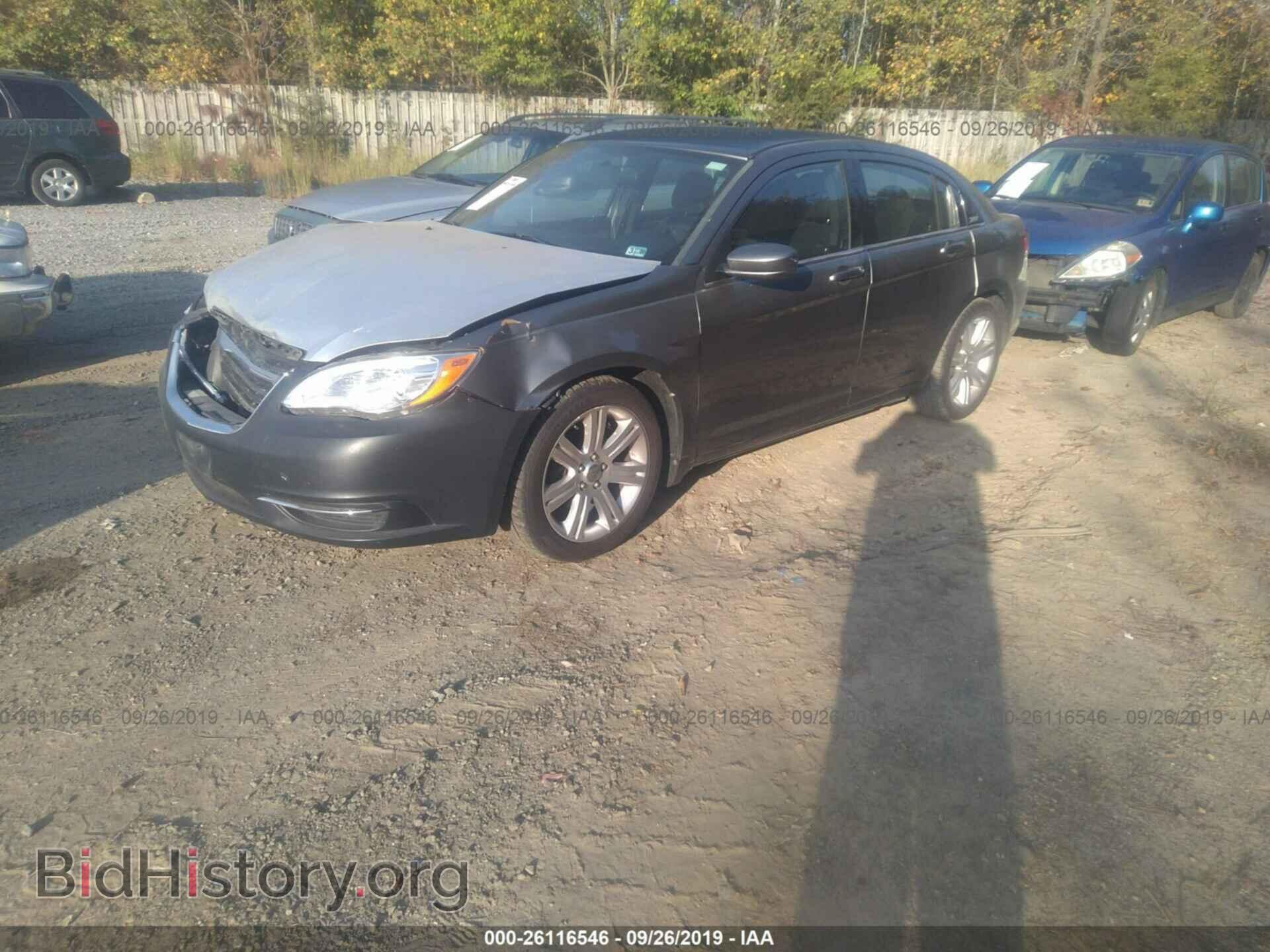 2013 CHRYSLER 200 - VIN: 1C3CCBAB5DN647880 - Photo 2