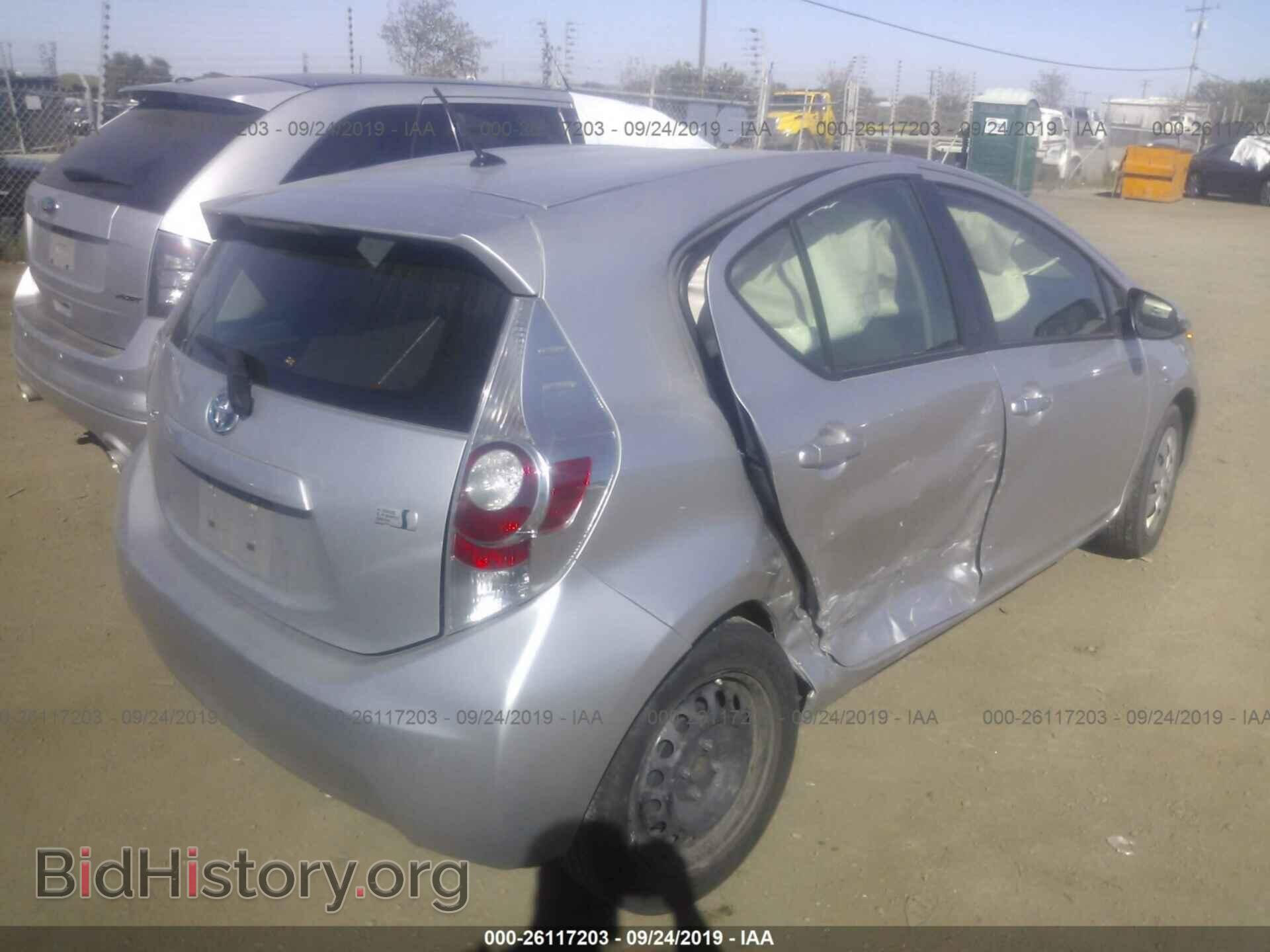 2013 TOYOTA PRIUS C - VIN: JTDKDTB35D1550025 - Фото 4