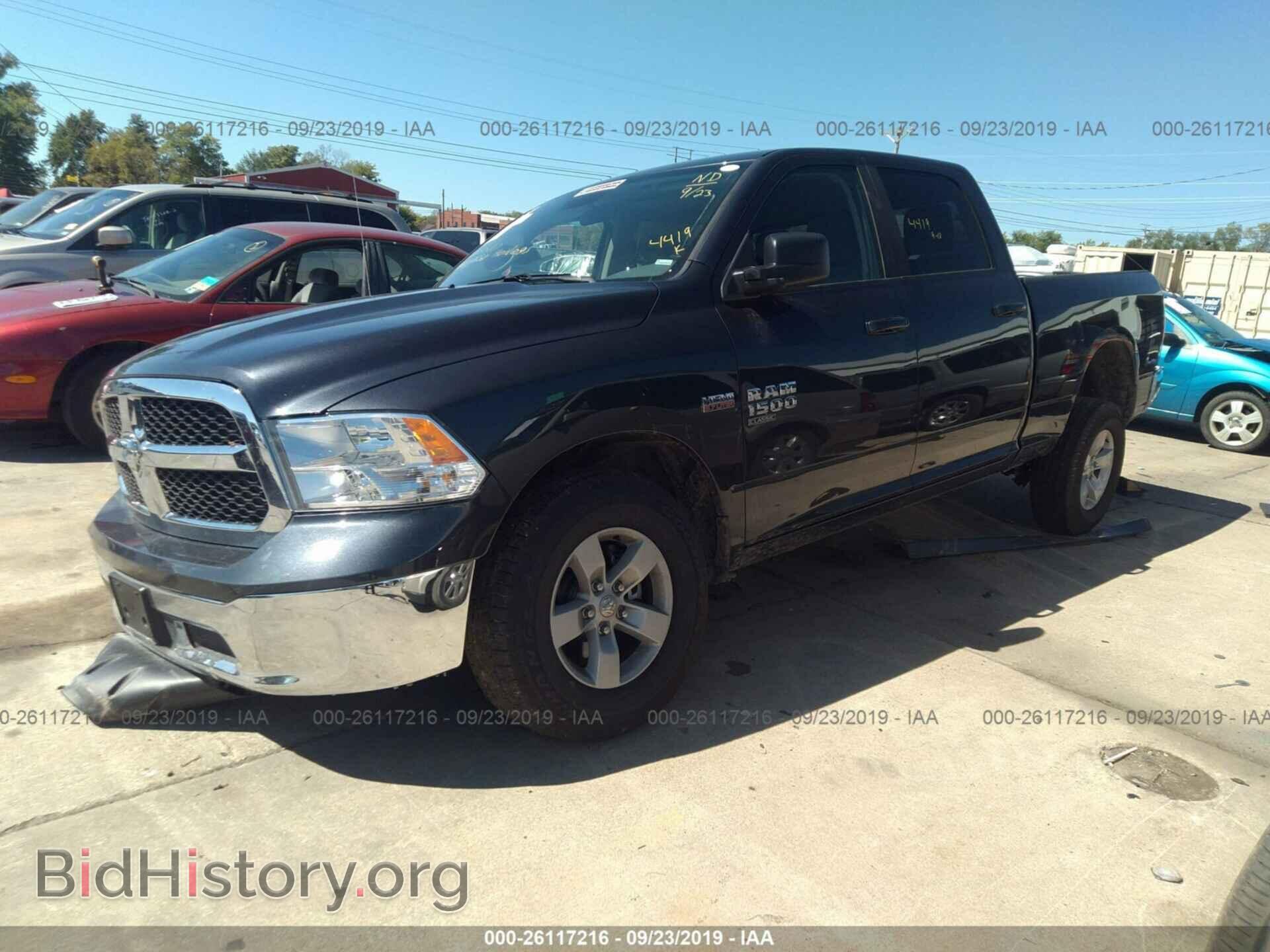 2019 RAM 1500 CLASSIC - VIN: 1C6RR7TT2KS649700 - Фото 2