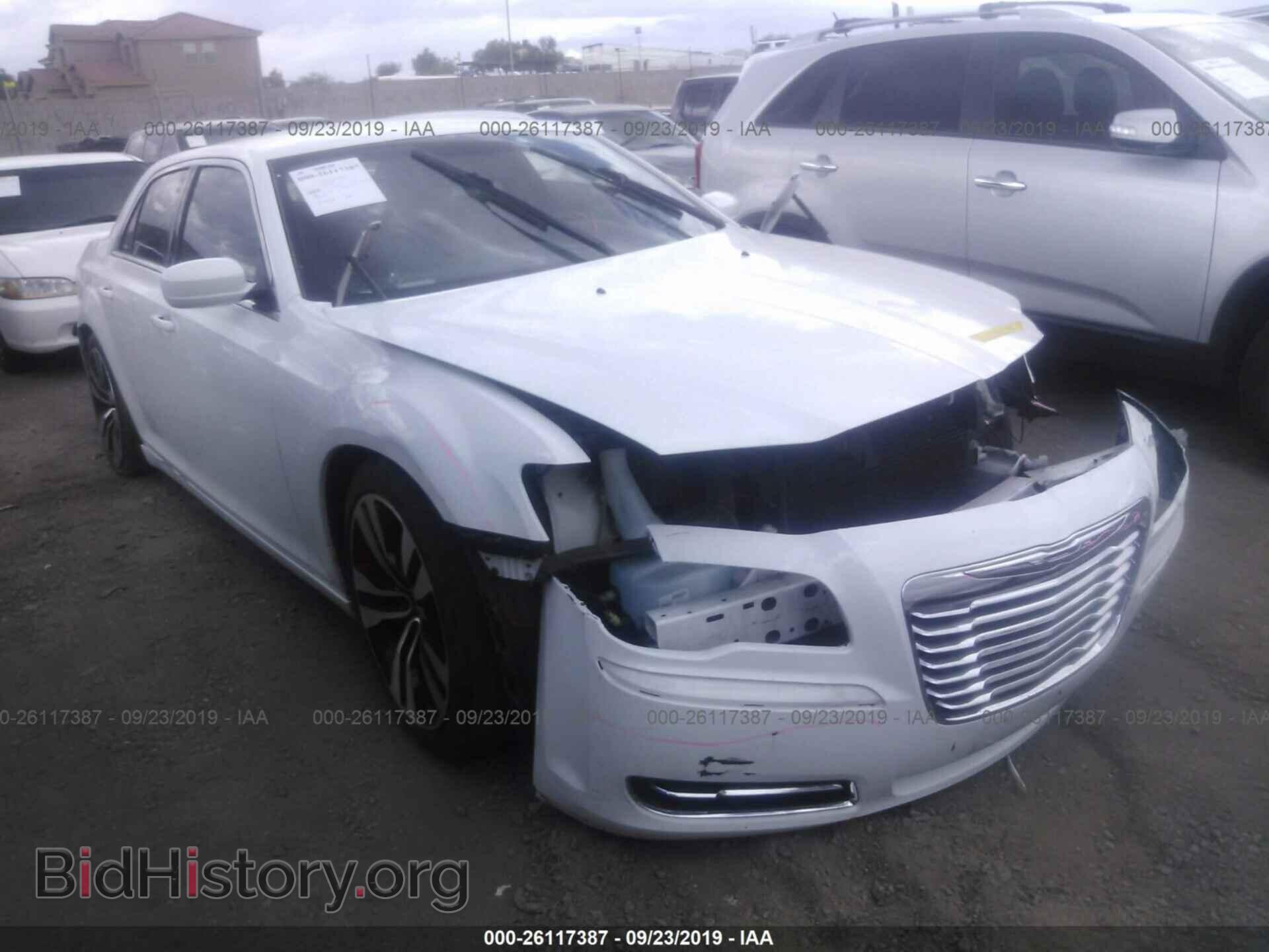 Фотография 2C3CCAAG9CH174529 - CHRYSLER 300 2012