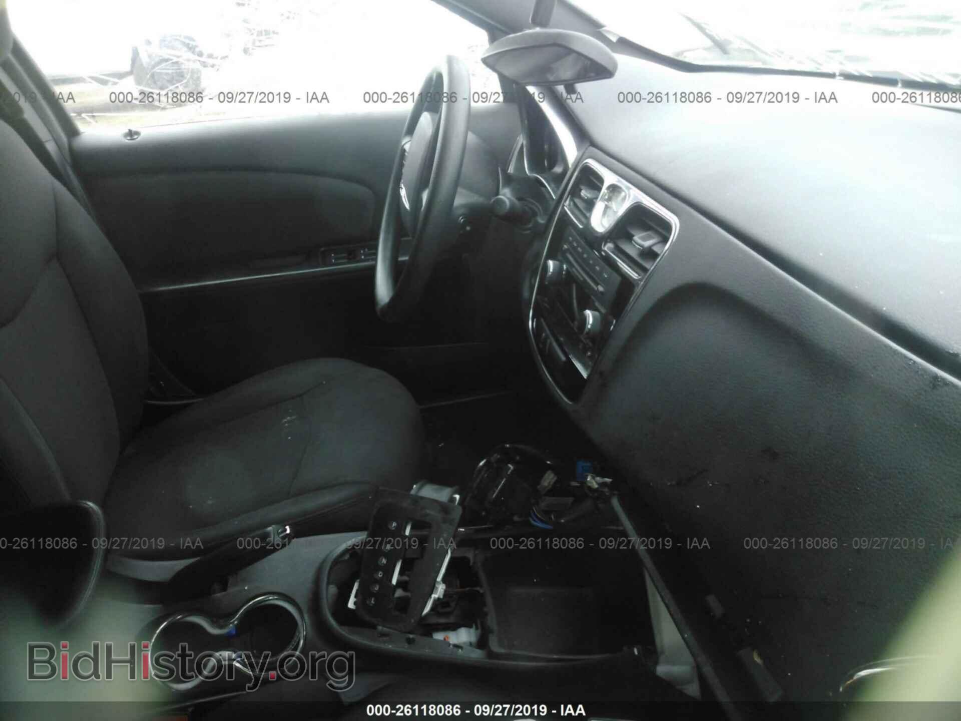 2012 CHRYSLER 200 - VIN: 1C3CCBAB9CN316945 - Photo 5