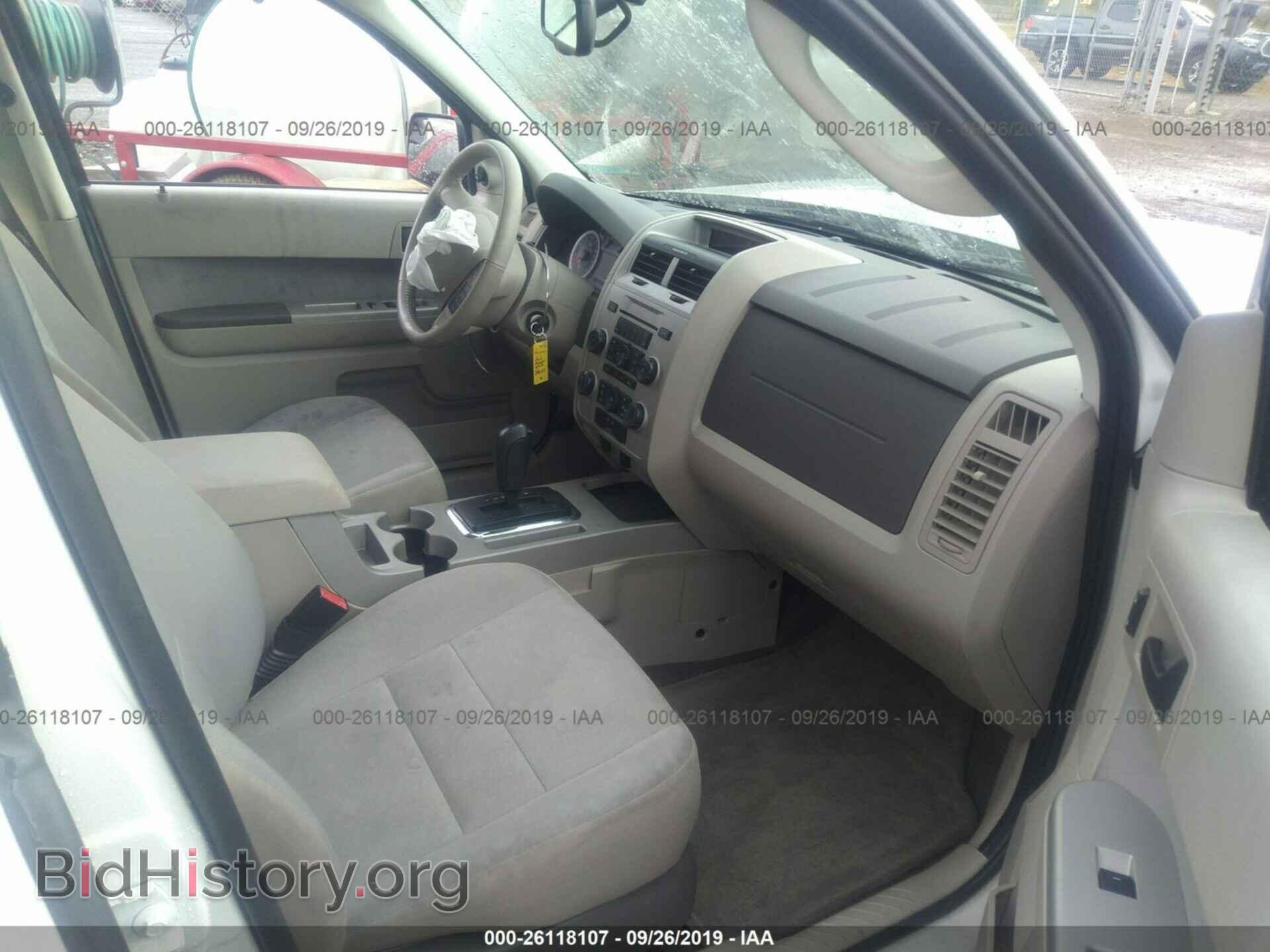 2011 FORD ESCAPE - VIN: 1FMCU9D79BKC38137 - Фото 5