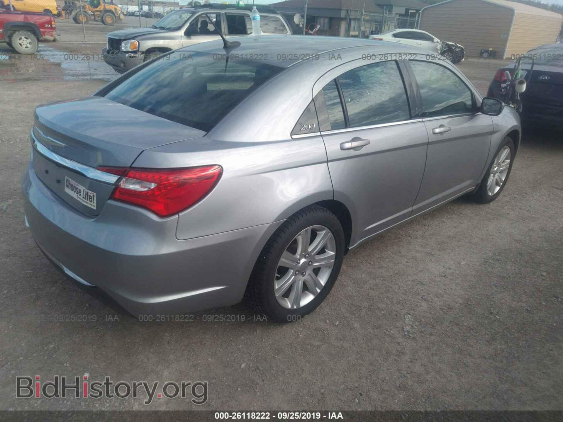 2014 CHRYSLER 200 - VIN: 1C3CCBBB4EN179043 - Фото 4