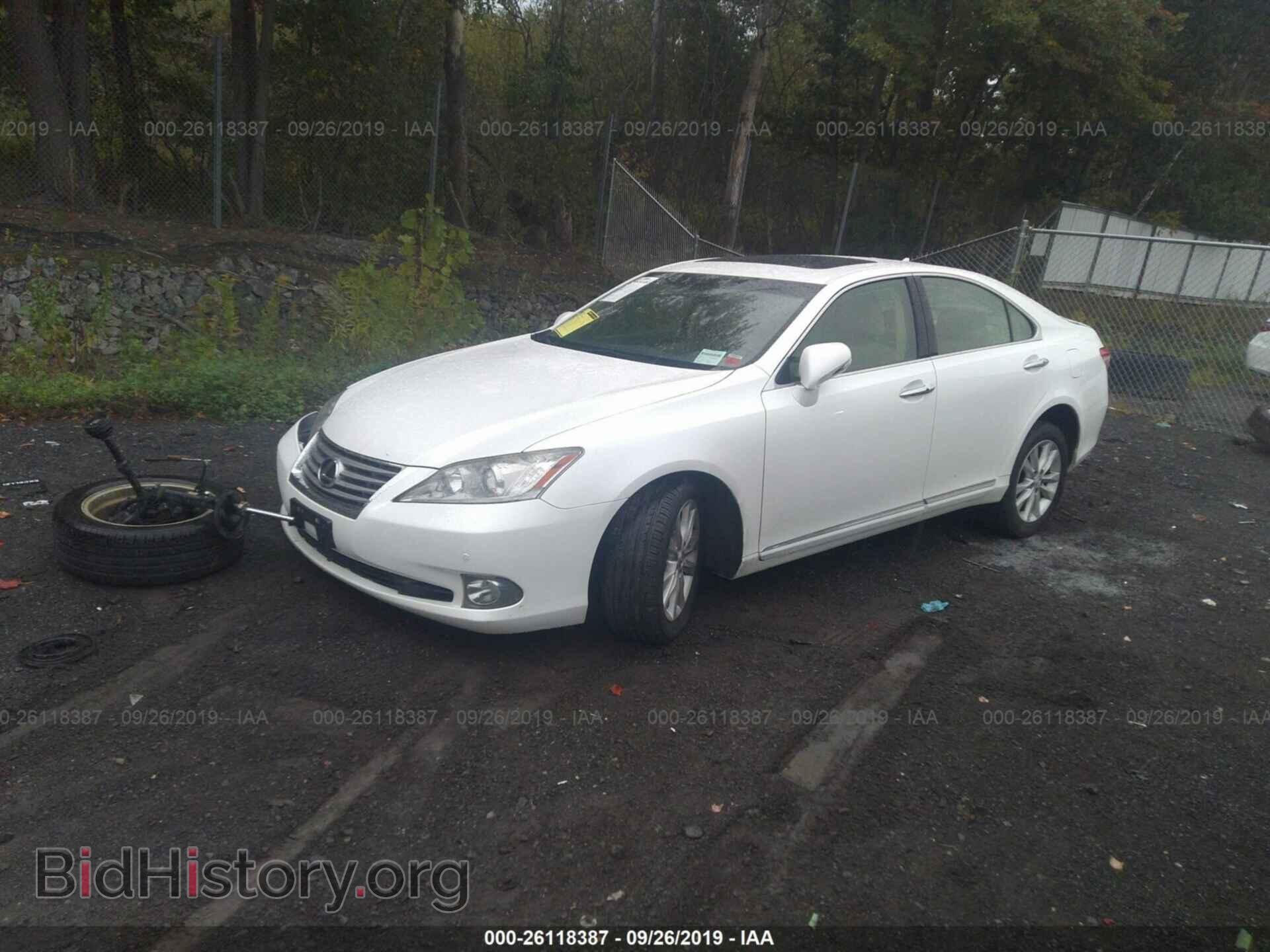 2012 LEXUS ES - VIN: JTHBK1EG7C2512621 - Photo 2