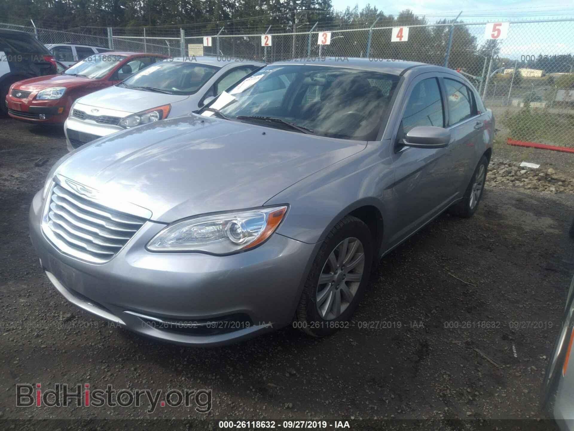 2013 CHRYSLER 200 - VIN: 1C3CCBBB1DN762510 - Фото 2