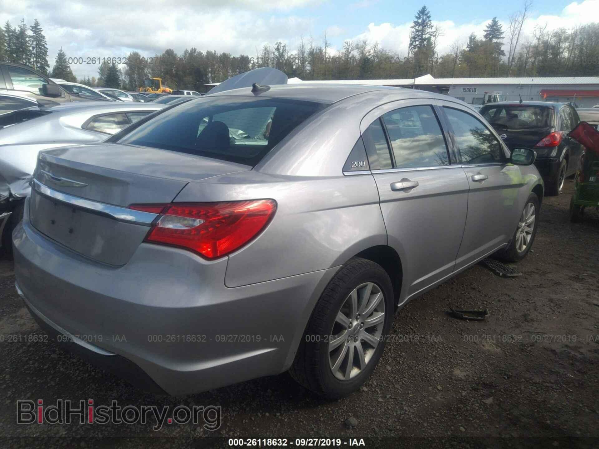 2013 CHRYSLER 200 - VIN: 1C3CCBBB1DN762510 - Фото 4