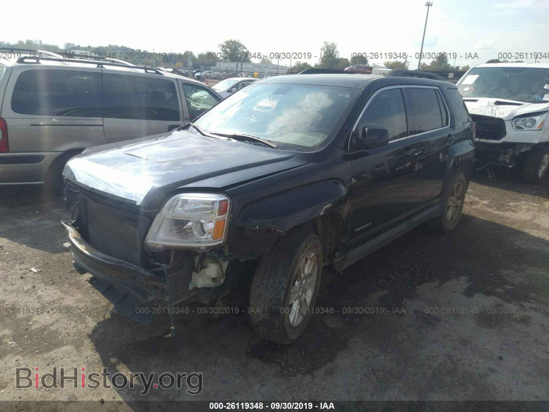 2010 GMC TERRAIN - VIN: 2CTFLEEW4A6239852 - Photo 2
