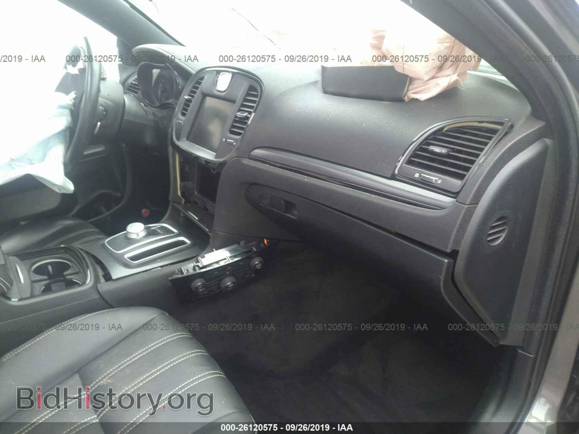 2016 CHRYSLER 300 - VIN: 2C3CCAGG8GH234264 - Фото 5