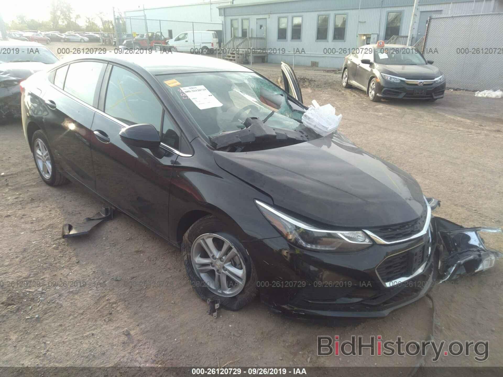 Photo 1G1BE5SM7J7222737 - CHEVROLET CRUZE 2018