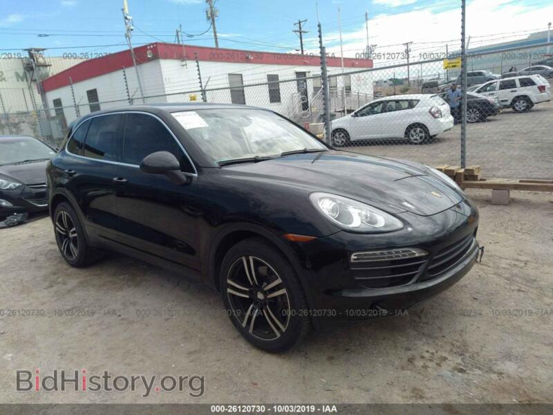 2011 Porsche CAYENNE (VIN WP1AA2A2XBLA07485) — photo 1 of 10, IAAI, damage: left side