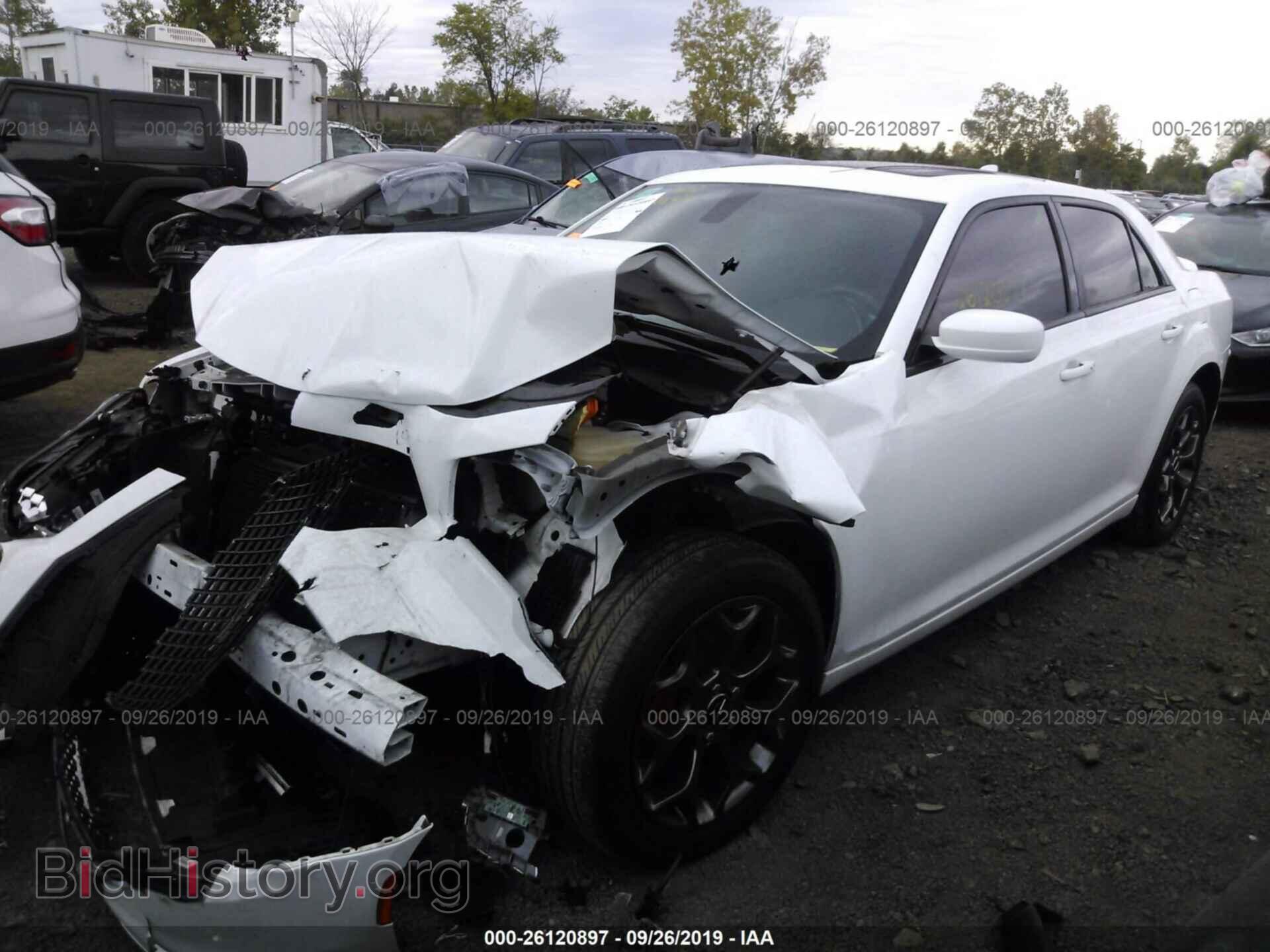 2015 CHRYSLER 300 - VIN: 2C3CCAGG7FH887411 - Photo 2