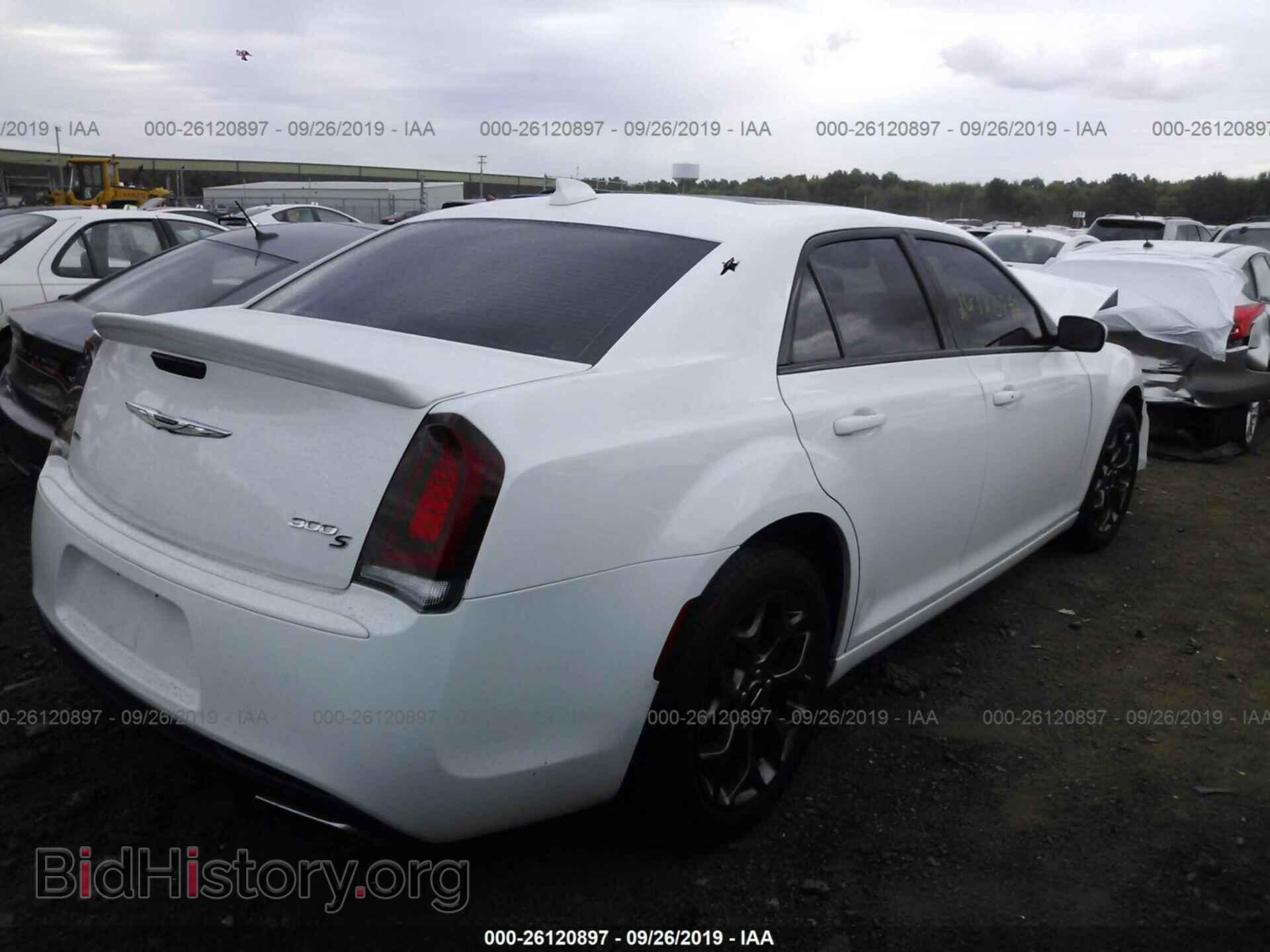 2015 CHRYSLER 300 - VIN: 2C3CCAGG7FH887411 - Photo 4