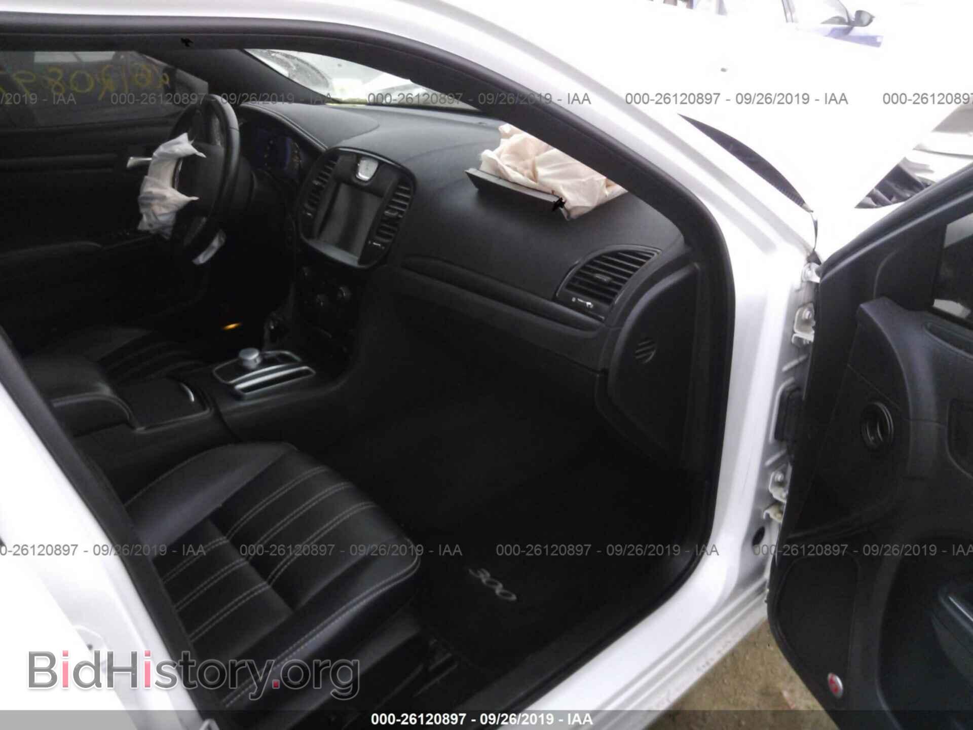 2015 CHRYSLER 300 - VIN: 2C3CCAGG7FH887411 - Photo 5