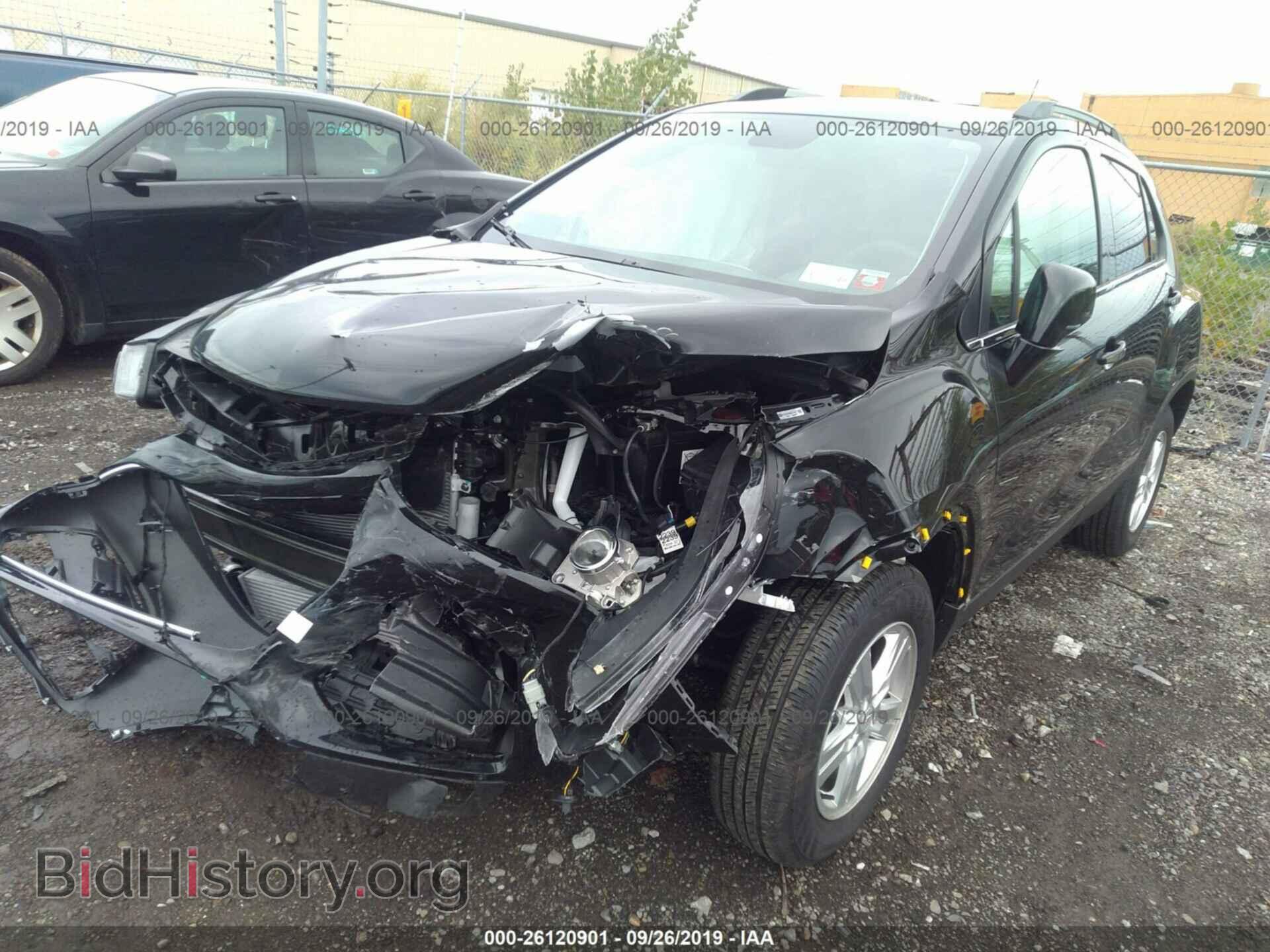 2019 CHEVROLET TRAX - VIN: KL7CJPSB2KB717702 - Фото 2