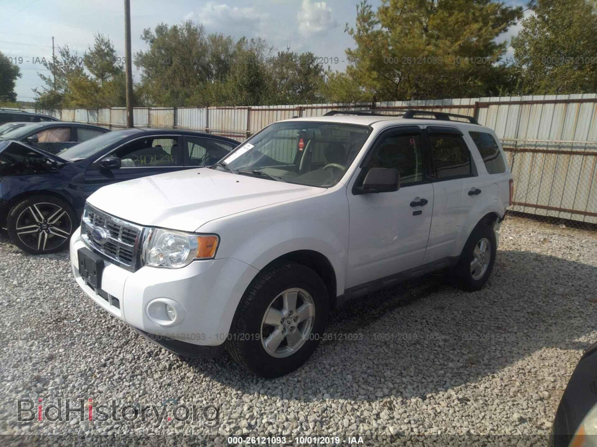 2009 FORD ESCAPE - VIN: 1FMCU03769KB02782 - Фото 2